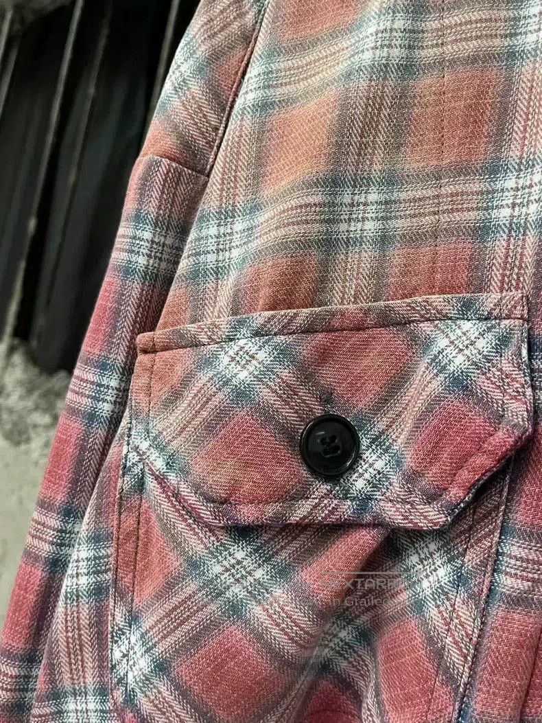 Greg Lauren Greg Lauren Plaid Button. Size US M / EU 48-50 / 2 - 6 Thumbnail