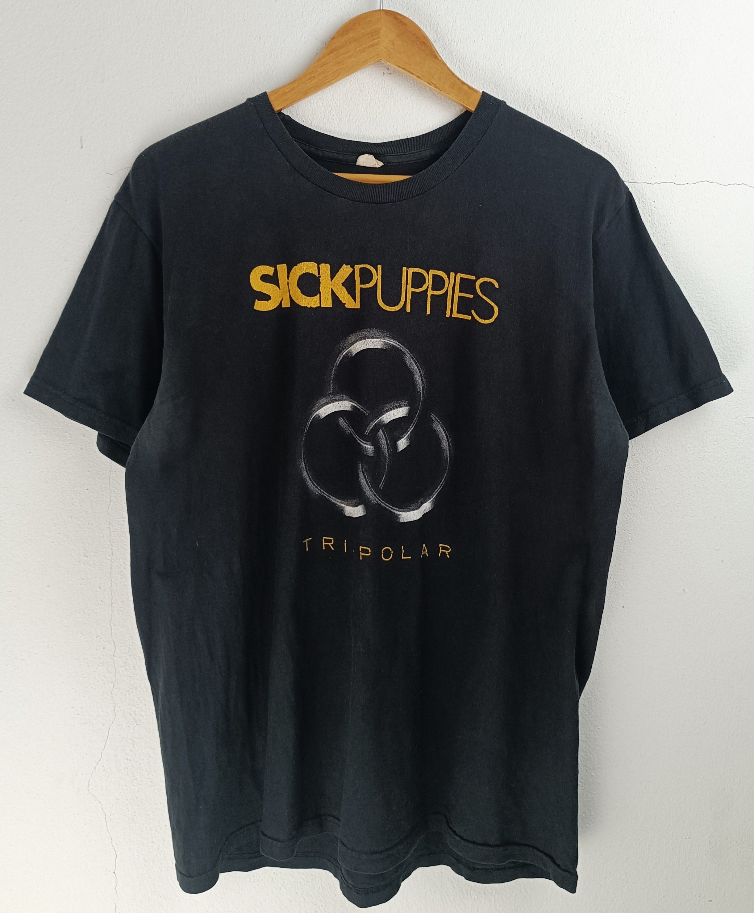 Vintage VINTAGE '09 SICK PUPPIES SO SICK TOUR TEE 3 DAYS GRACE Size US L / EU 52-54 / 3 - 3 Thumbnail