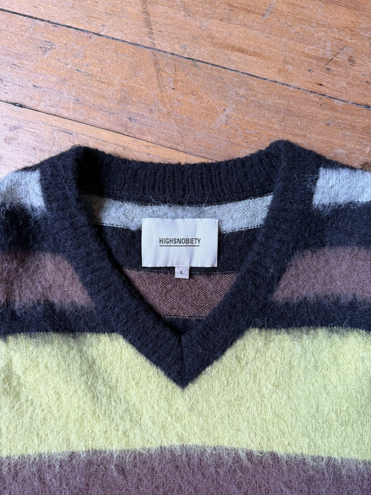 Hypebeast Hairy V-neck Sweater Size US L / EU 52-54 / 3 - 5 Thumbnail