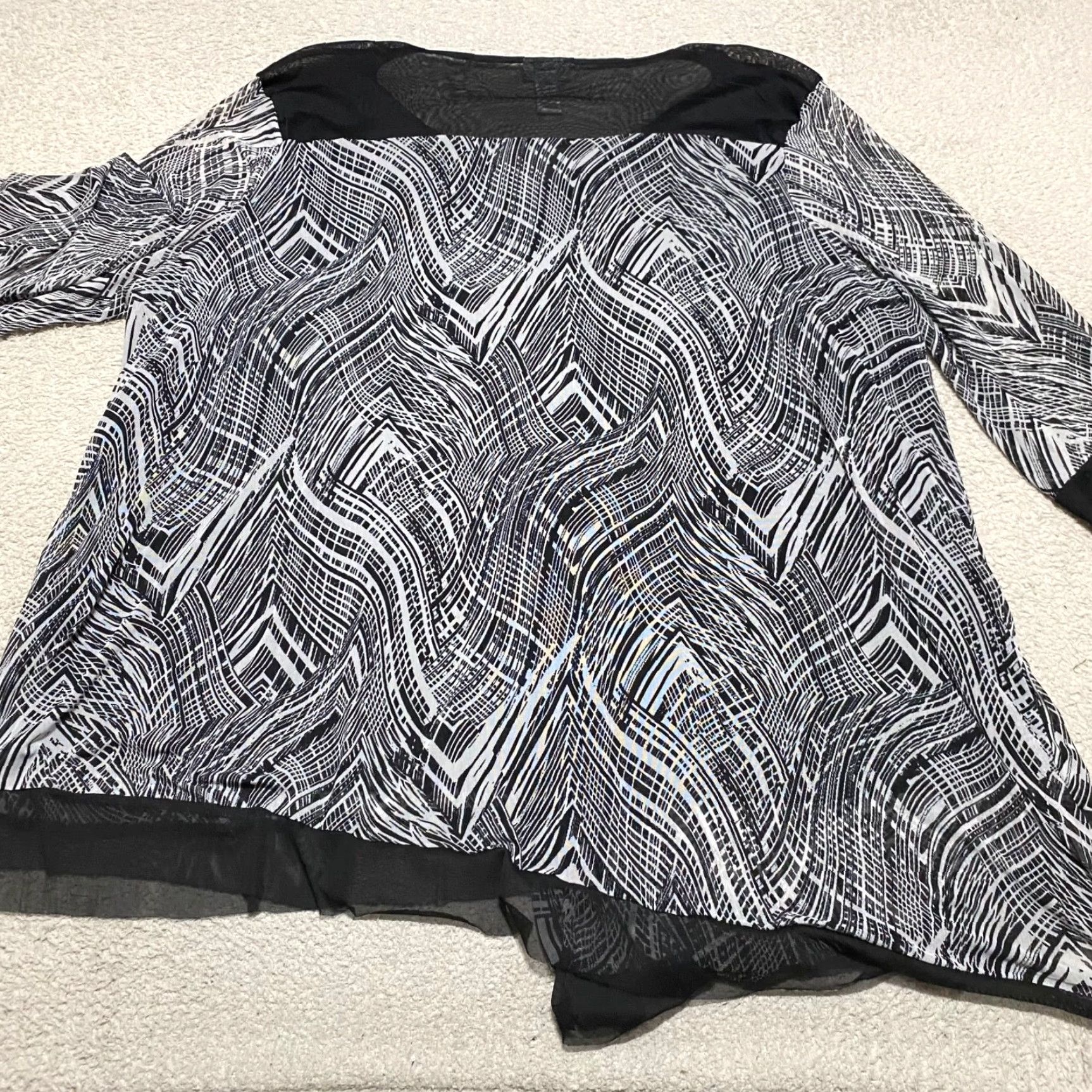 Vintage Catherines Blouse Shirt Geometric 3X Black White V-Neck 3/4 Sleeve Sheer Womens Plus 3X Shirt Geometric Black White V-Neck 3/4 Sleeve Sheer Size XXL / US 16-18 / IT 52-54 - 2 Thumbnail