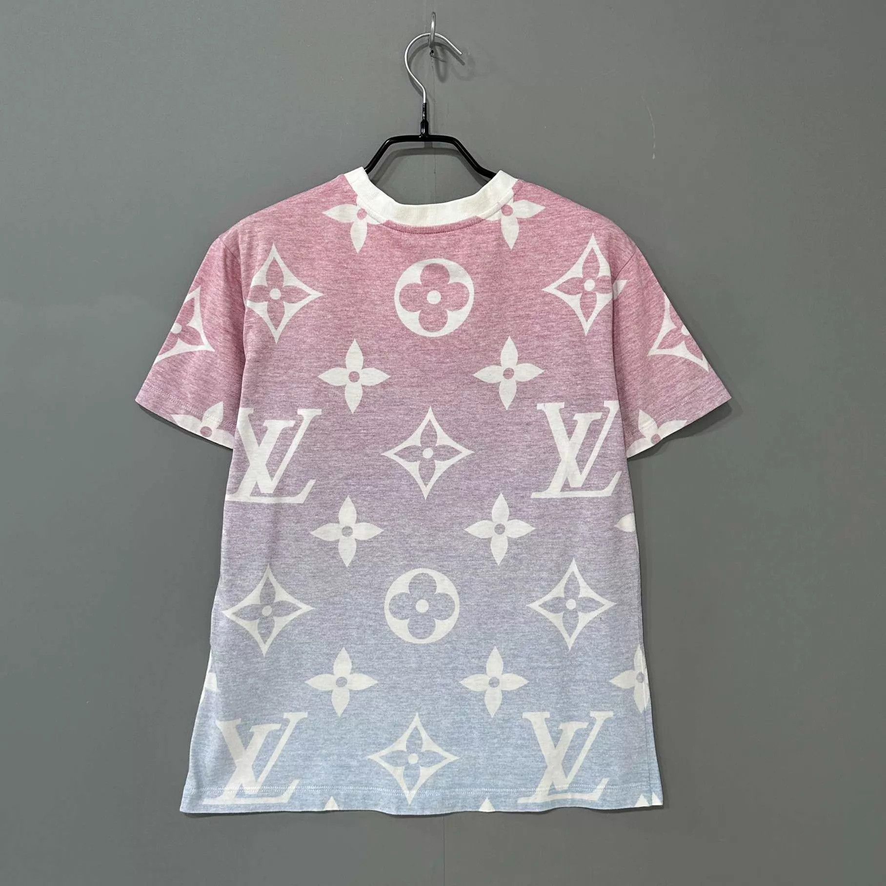Louis Vuitton LV Monogram Gradient Full Print Short Tee S 99 New Size S / US 4 / IT 40 - 3 Thumbnail