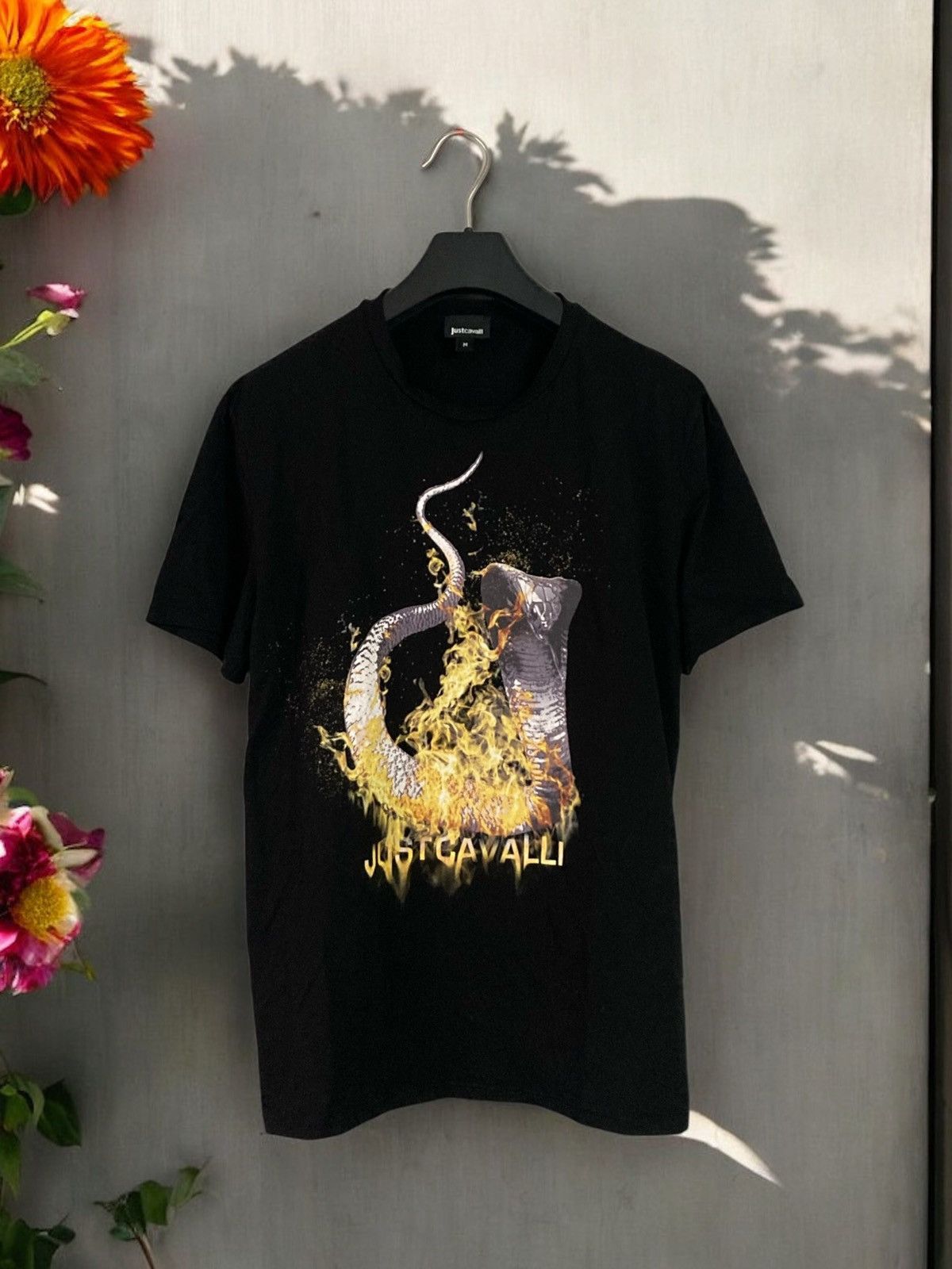 Just Cavalli × Roberto Cavalli Roberto Just cavalli flame tee tshirt M y2k drip old money Size US M / EU 48-50 / 2 - 1 Thumbnail