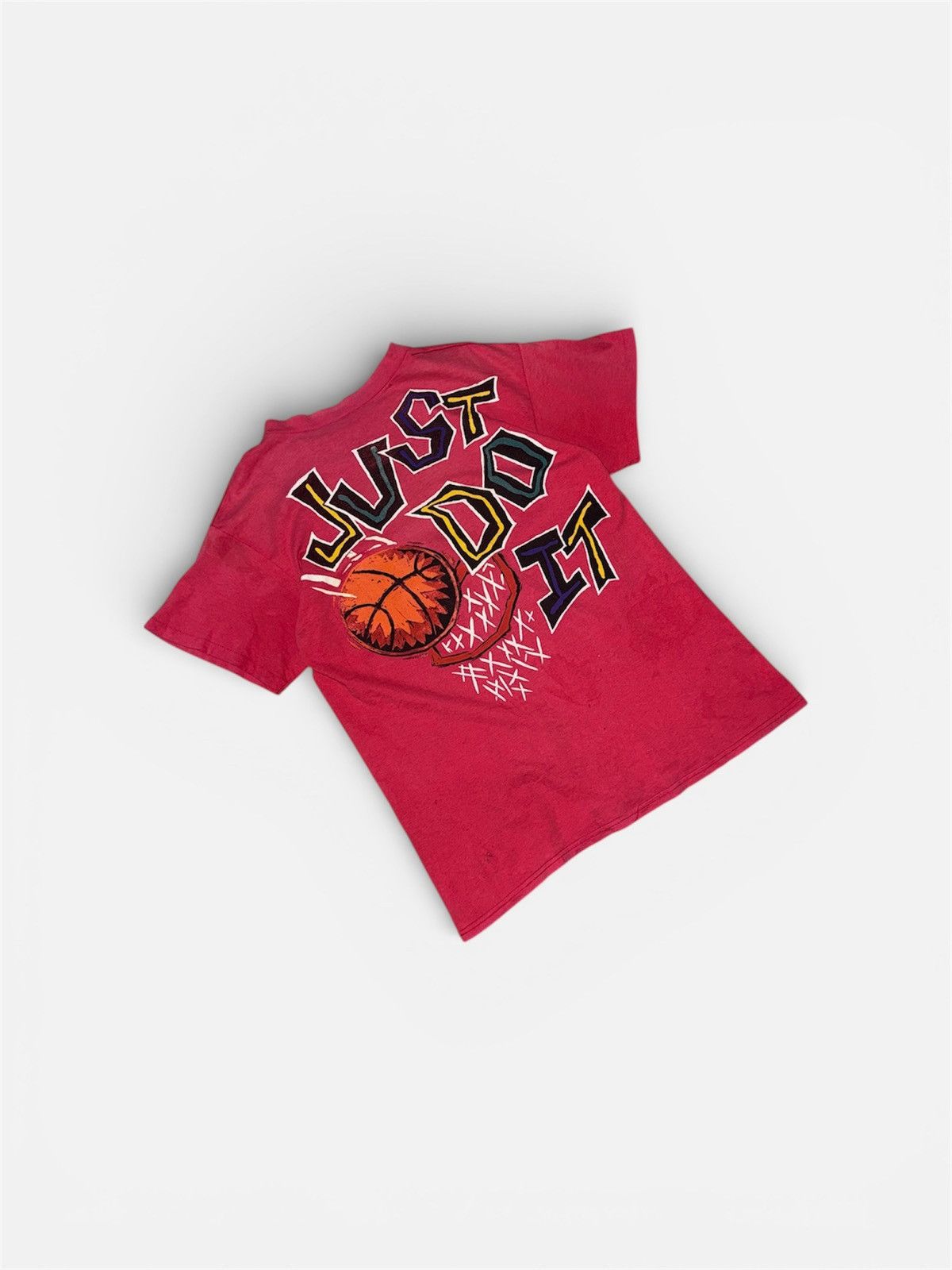 Nike Vintage Rare 90s Nike Basketball T-Shirt Distressed Fit Size US M / EU 48-50 / 2 - 6 Thumbnail