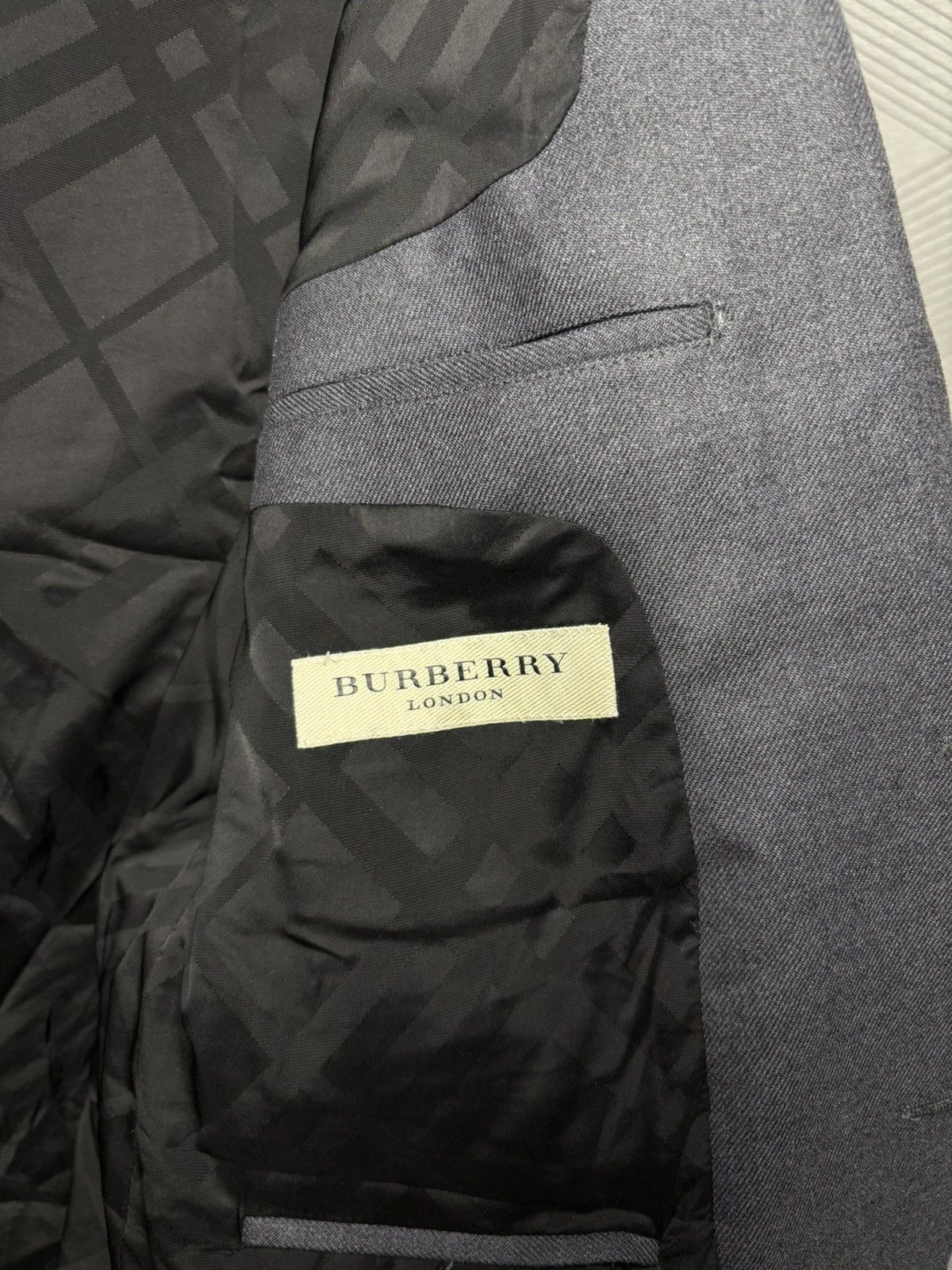 Burberry Burberry London Wool Two Button Blazer Made in Italy Size 46S - 8 Thumbnail