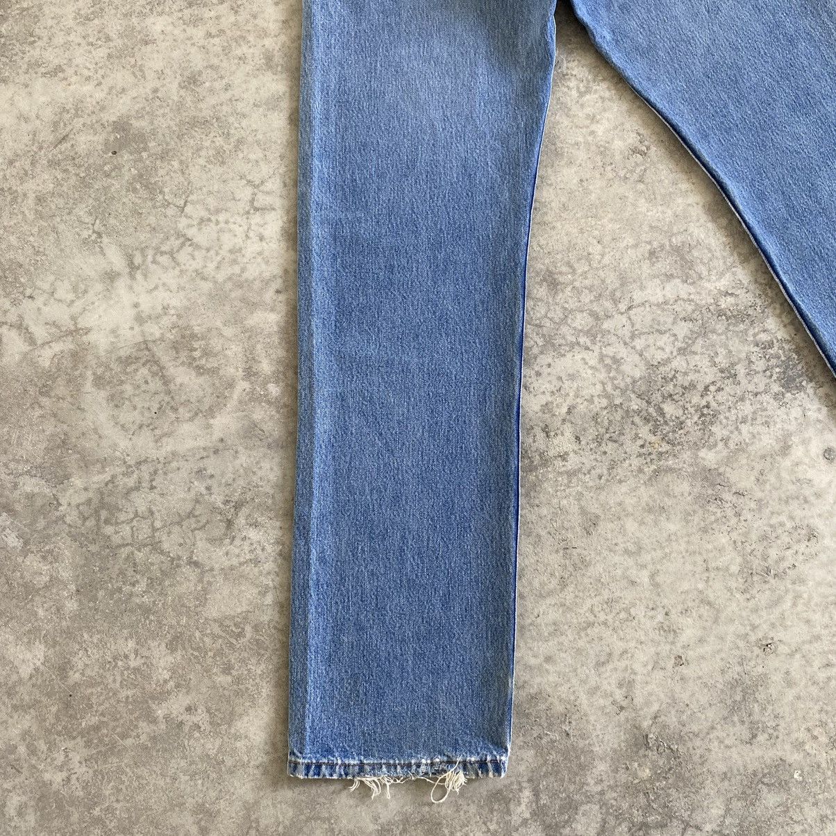 Levi's Vintage Levis 501 Stonewashed Powder Blue Denim Jeans Size US 30 / EU 46 - 16 Thumbnail