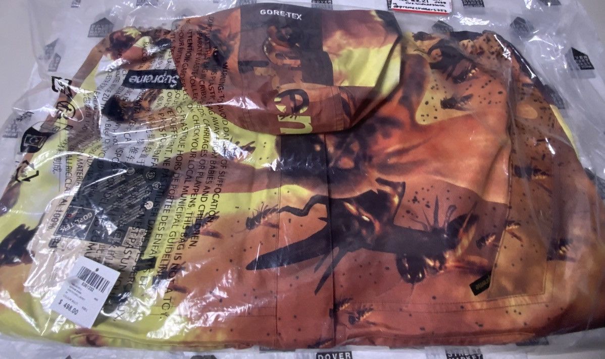 Supreme Supreme Wu-Tang GoreTex Shell Jacket- Large- DEADSTOCK Size US L / EU 52-54 / 3 - 2 Thumbnail