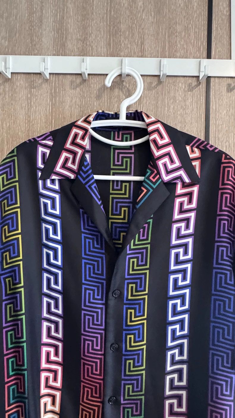 Versace Versace Printed short-sleeved shirt Size US XS / EU 42 / 0 - 4 Thumbnail