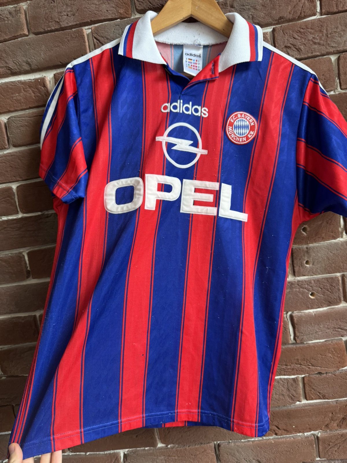Vintage Rare Vintage 90s Adidas FC Bayern Munich Klinsmann Jersey Size US S / EU 44-46 / 1 - 5 Thumbnail