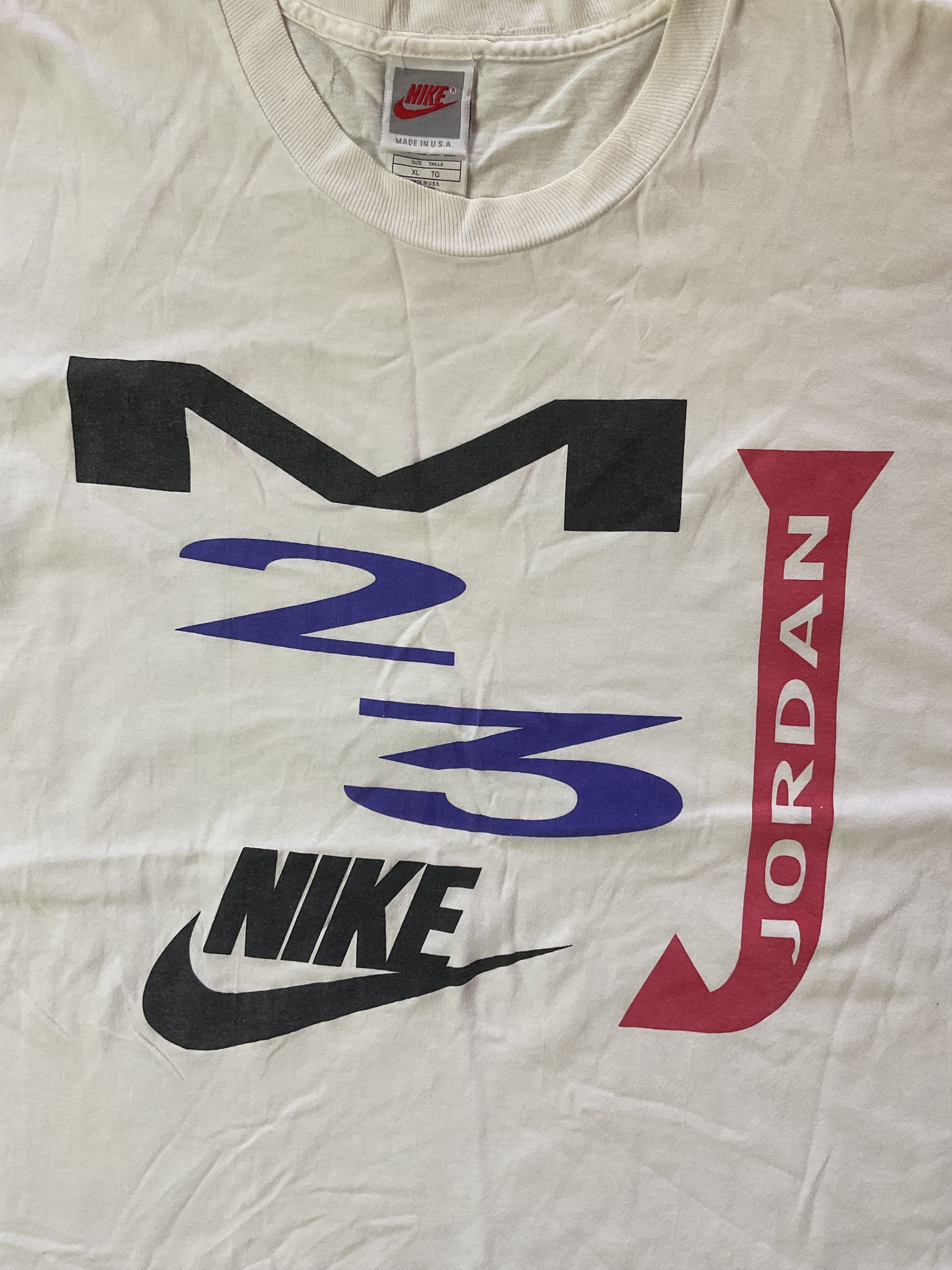 NBA Vintage 90s NIKE 23 Michael Jordan Tshirt NBA Basketball Size US M / EU 48-50 / 2 - 2 Thumbnail