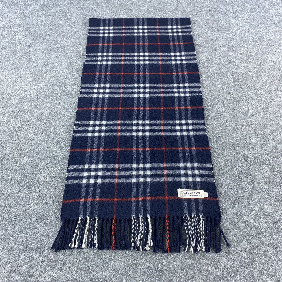 Burberry × Vintage Burberry Scarf # Muffler # Neckwear # D660 Size ONE SIZE - 1 Thumbnail