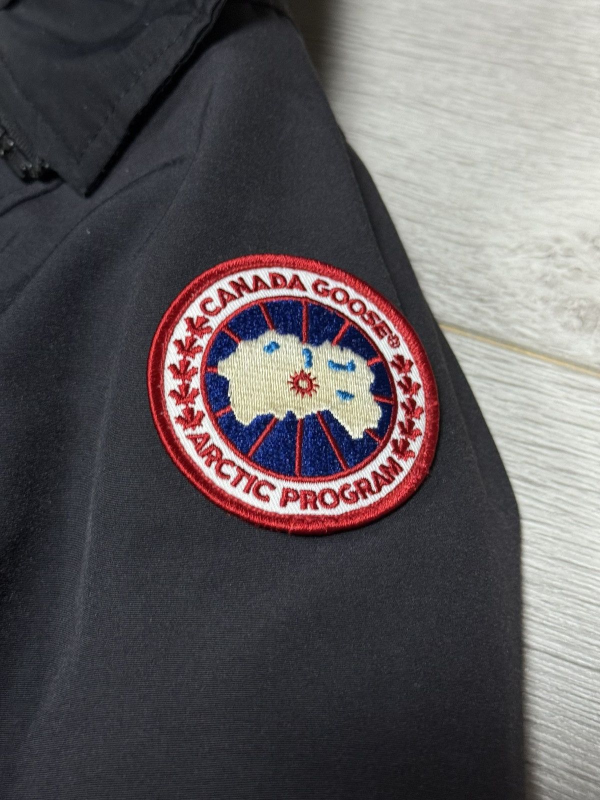 Canada Goose Canada Goose Chateau puffer down parka jacket expedition Size US M / EU 48-50 / 2 - 8 Thumbnail
