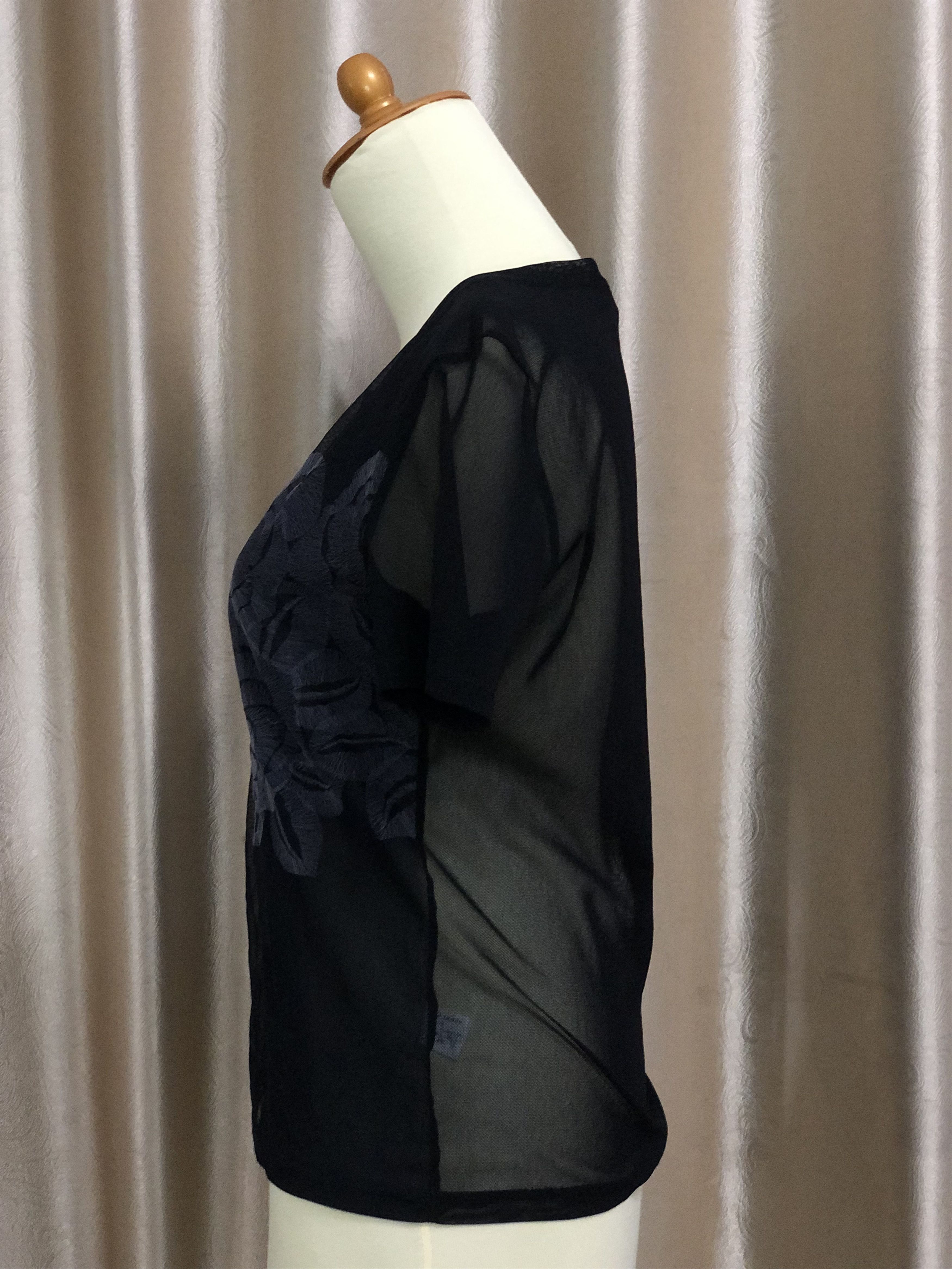 Issey Miyake Issey Miyake Floral Mesh Blouses Size XS / US 0-2 / IT 36-38 - 6 Thumbnail