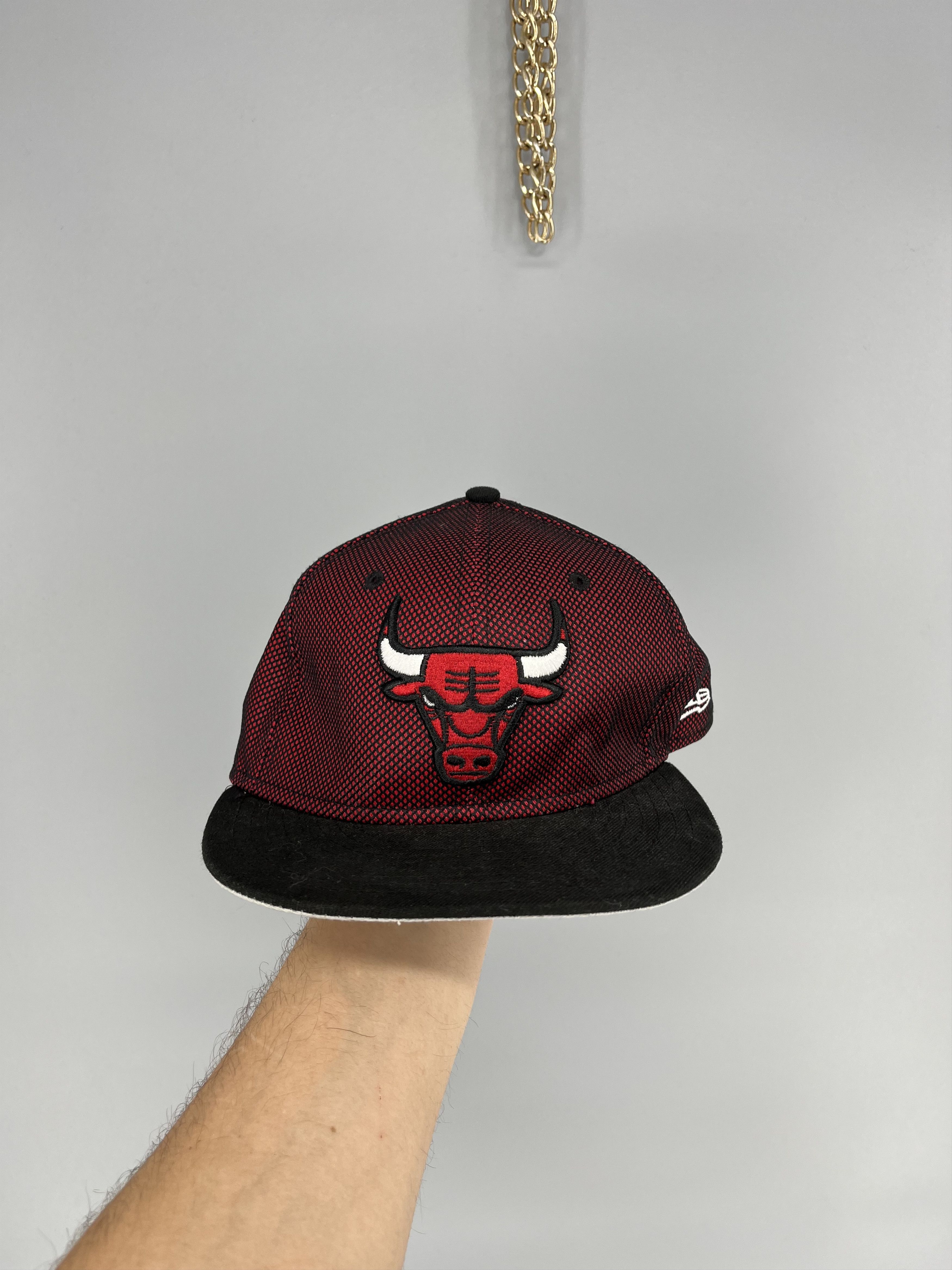 NBA Vintage New Era Chicago Bulls NBA Black Fitted Hat Size ONE SIZE - 1 Thumbnail