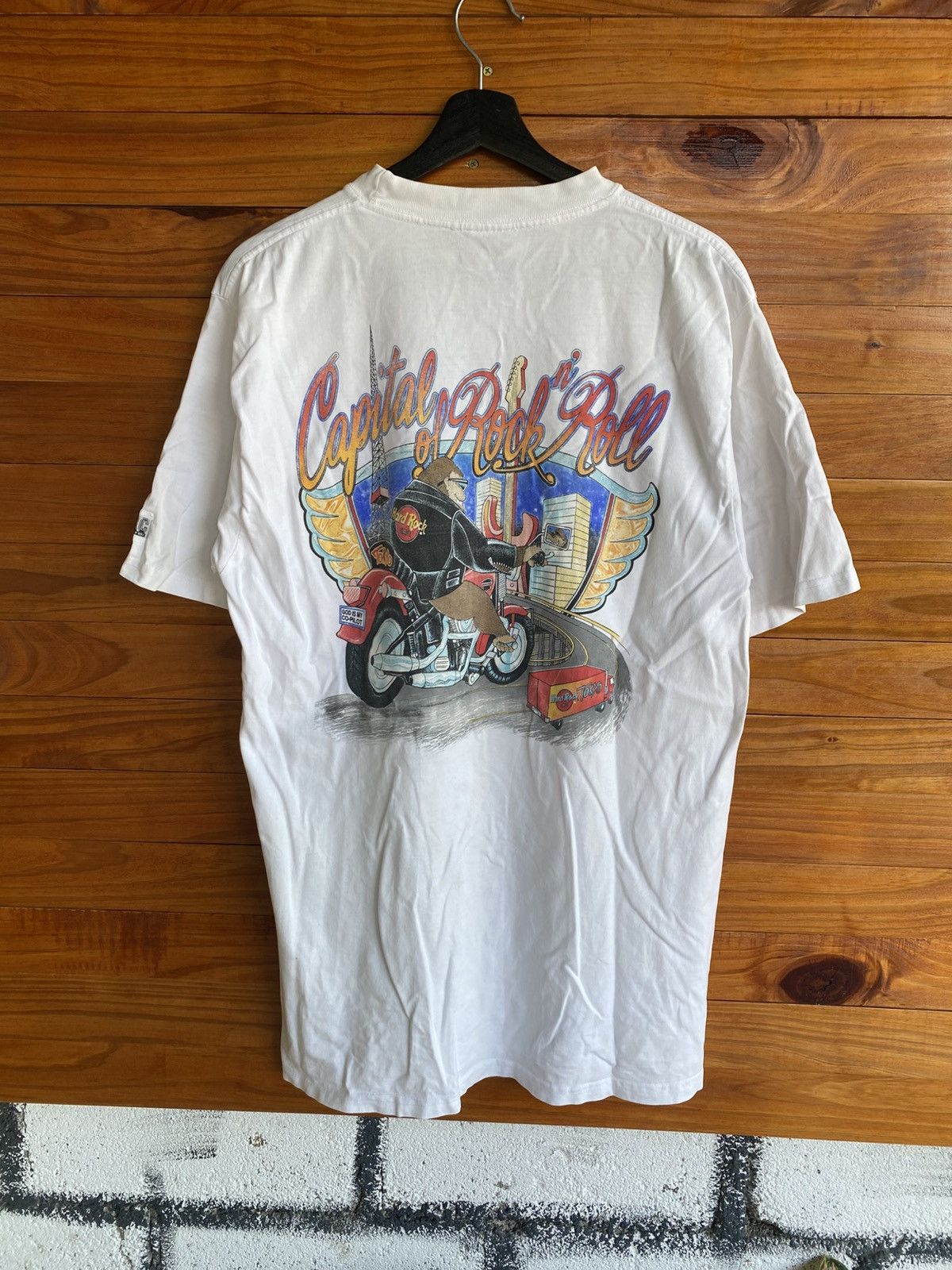 Hard Rock Cafe Vintage Hard Rock Cafe Tokyo T-Shirt Capital of Rock n’ Roll Size US L / EU 52-54 / 3 - 3 Thumbnail