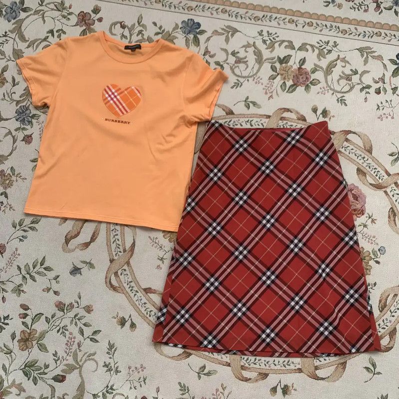 Burberry Burberry Red Wool Blend Plaid Skirt Size 23" - 1 Thumbnail