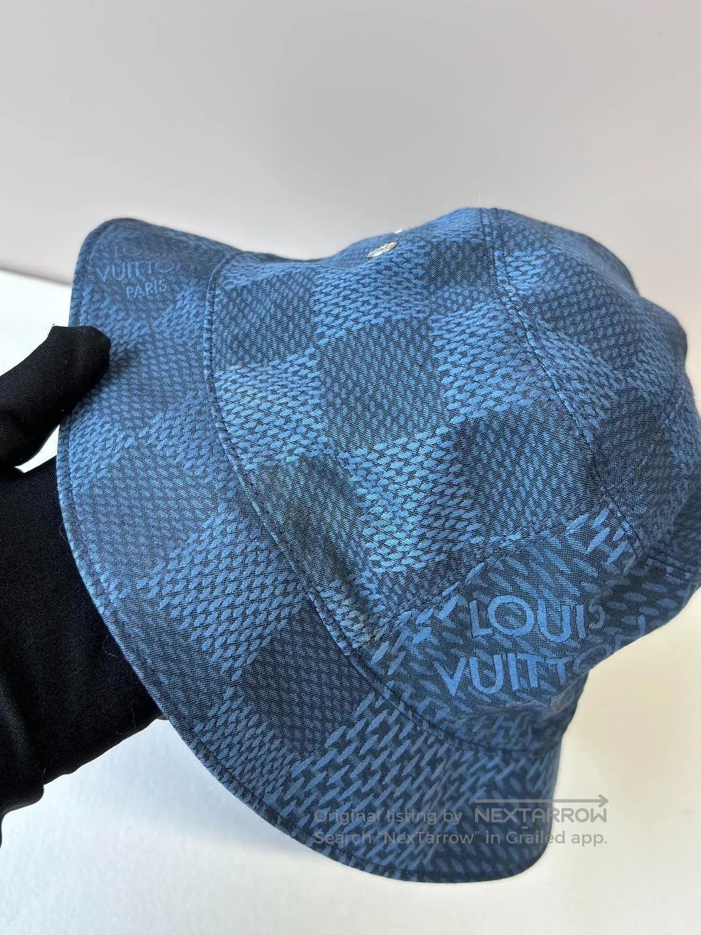 Louis Vuitton Louis Vuitton Blue Check Bucket Hat. Size ONE SIZE - 7 Thumbnail