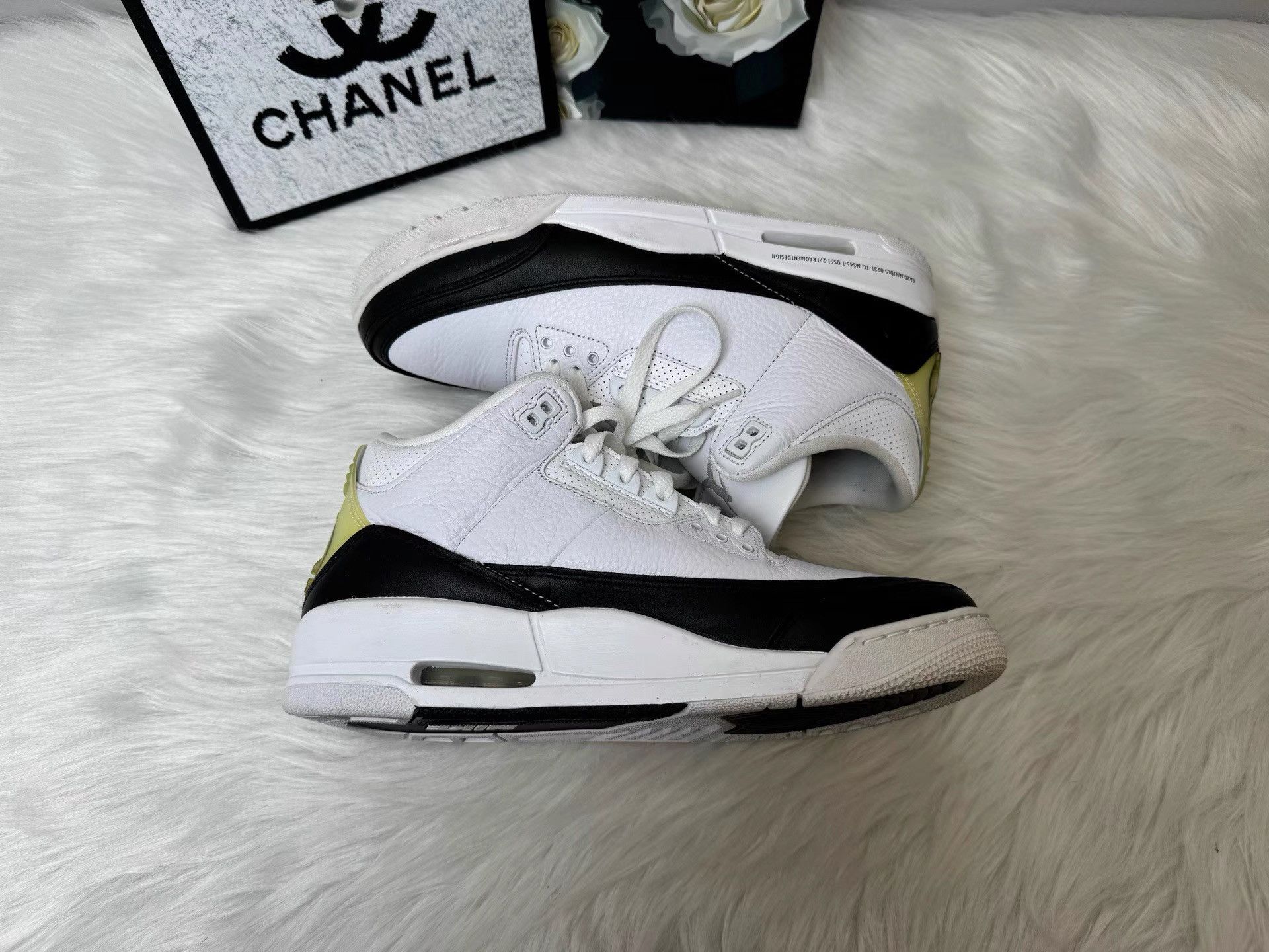Fragment Design Fragment Design AJ3 Mid Retro Shoes K36 Size US 10 / EU 43 - 6 Thumbnail