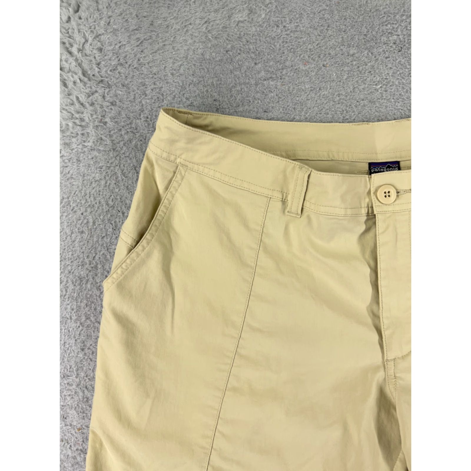 Patagonia Patagonia Shorts Womens 10 Yellow Nylon Chino Golf Pockets 31x11 Vintage No Size 32" / US 10 / IT 46 - 6 Thumbnail