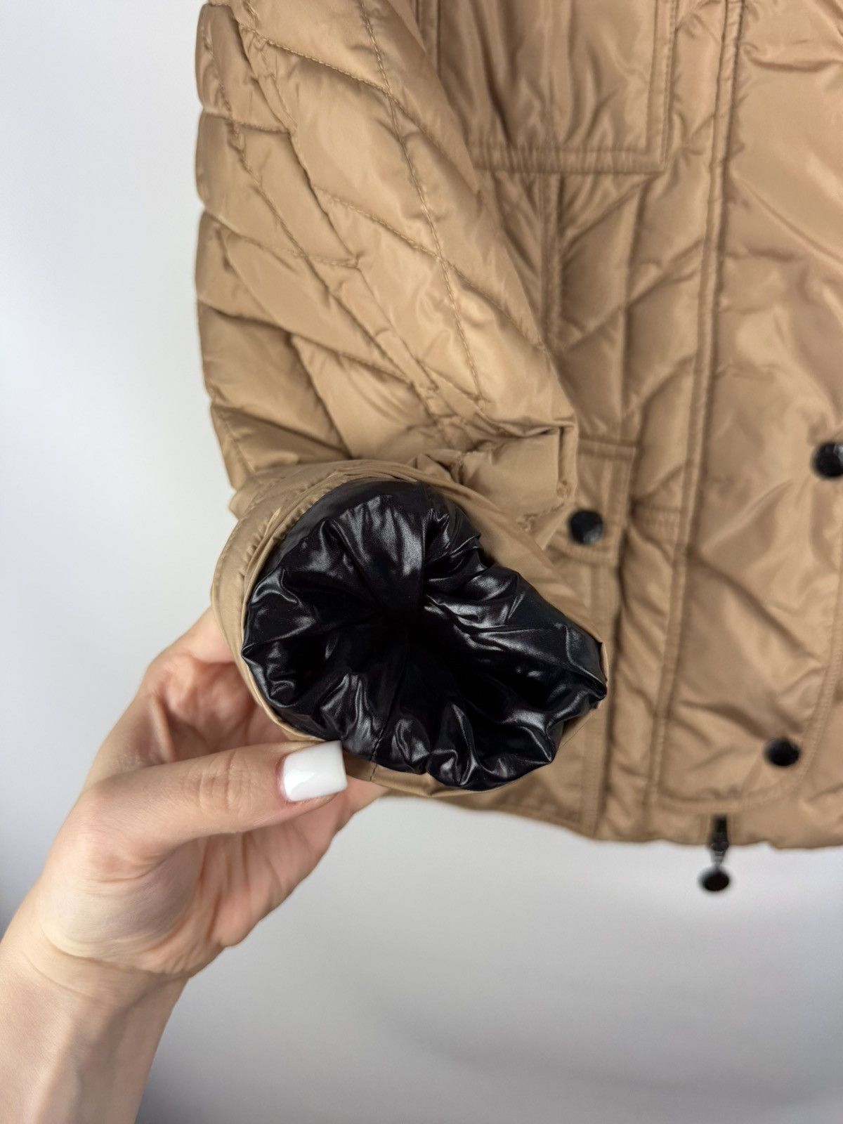 Moncler Moncler Saf Giubbotto Ladies Quilted Down Jacket Size 3 Size L / US 10 / IT 46 - 6 Thumbnail