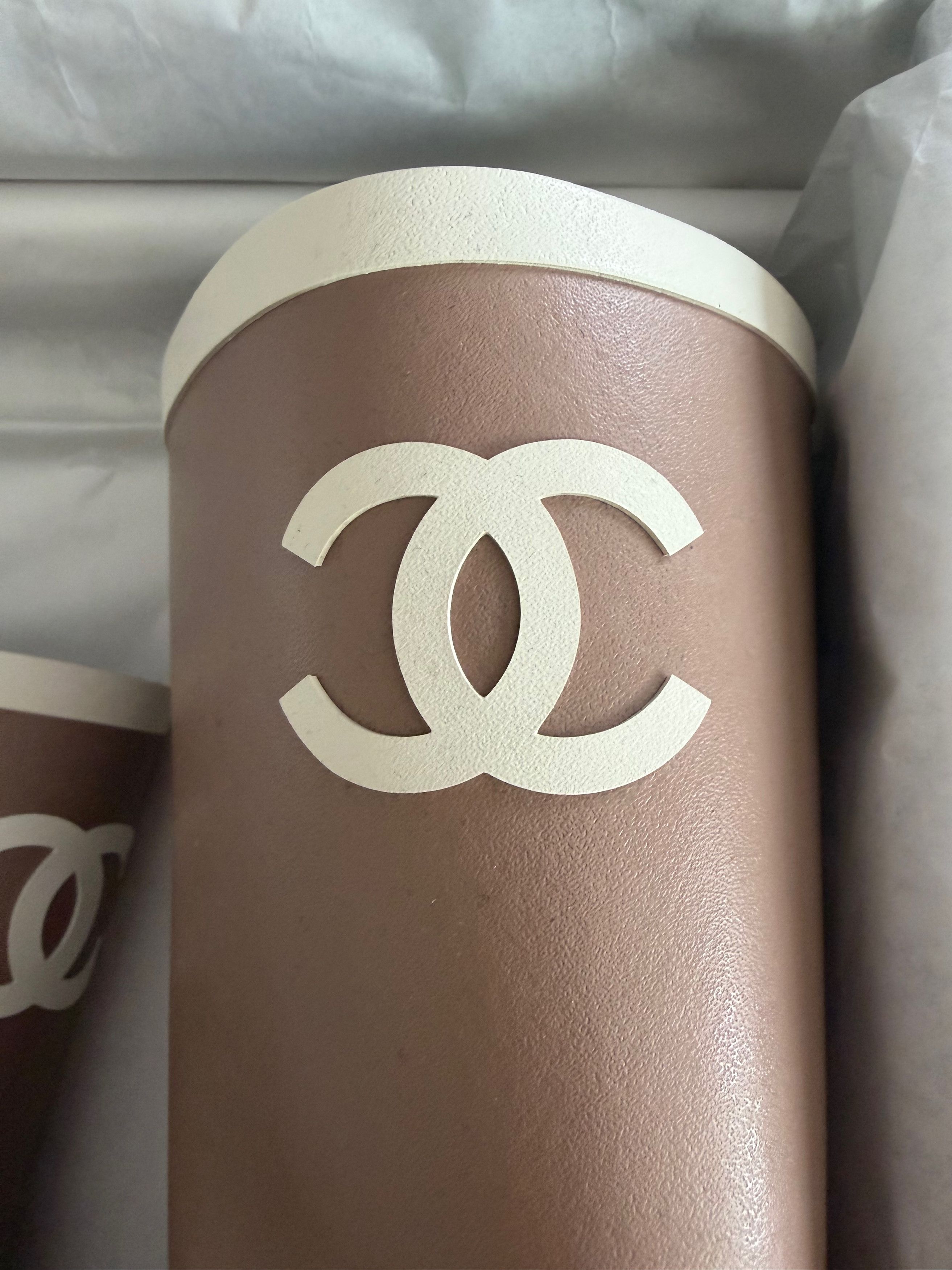 Chanel Chanel 26C White CC Logo High Pull On Rubber Rain Boots 36 Size US 6 / IT 36 - 13 Thumbnail