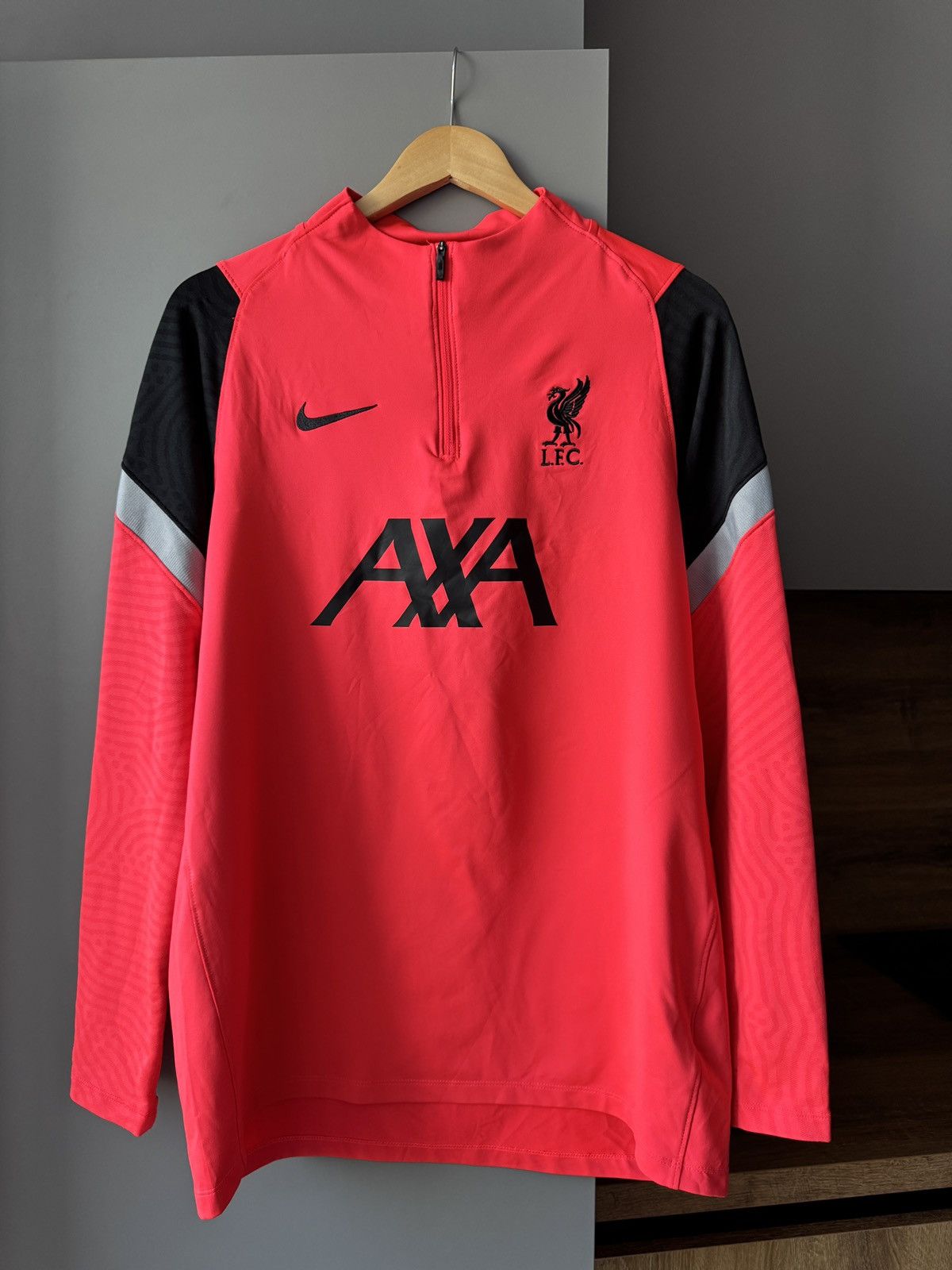 Jordan Brand Nike Jordan Liverpool Hafl Zip Long Sleeve Jersey Size US S / EU 44-46 / 1 - 1 Thumbnail