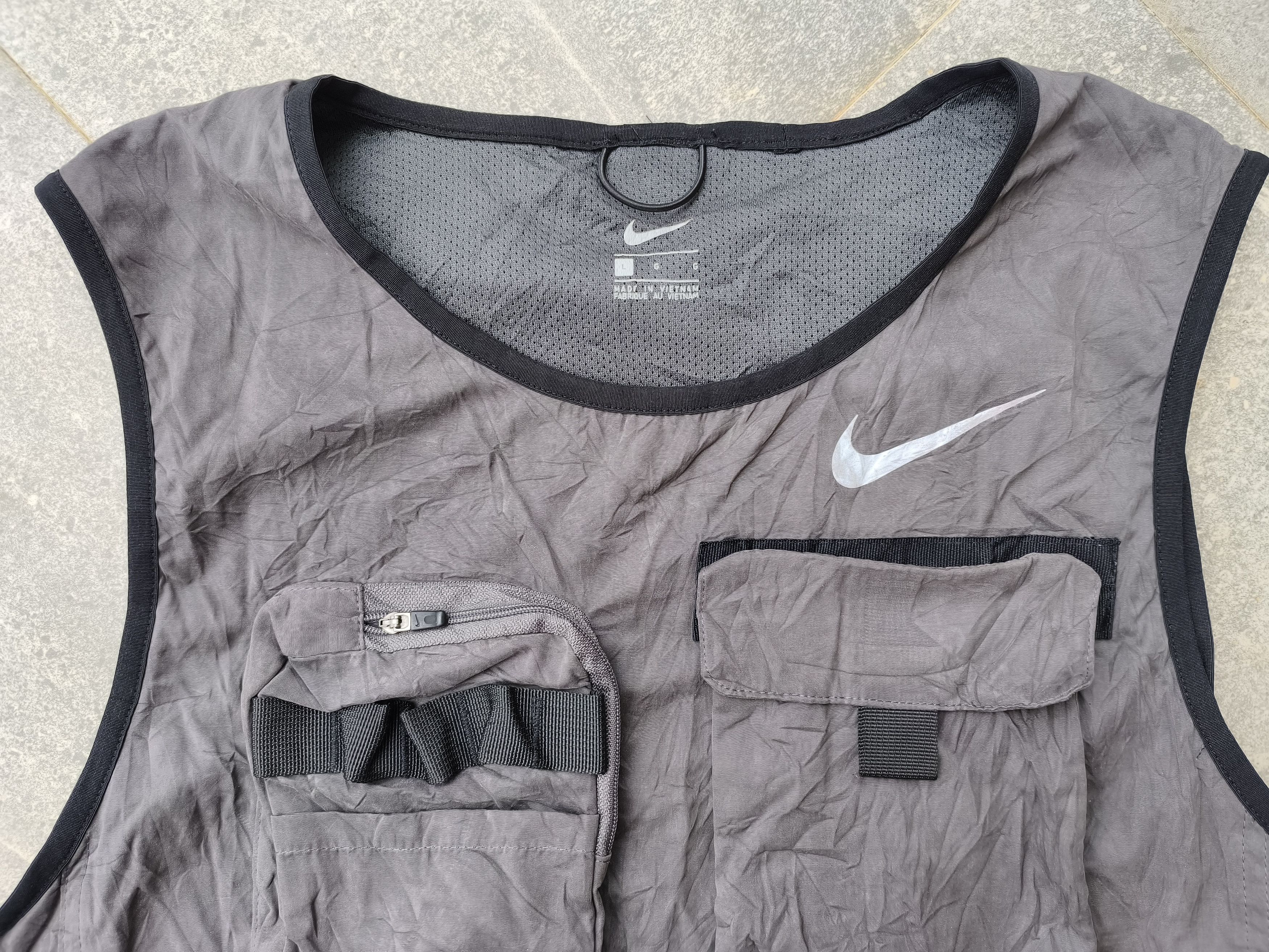 Nike Nike Tech Utility Multi Pocket Technical Vest Size US L / EU 52-54 / 3 - 4 Thumbnail