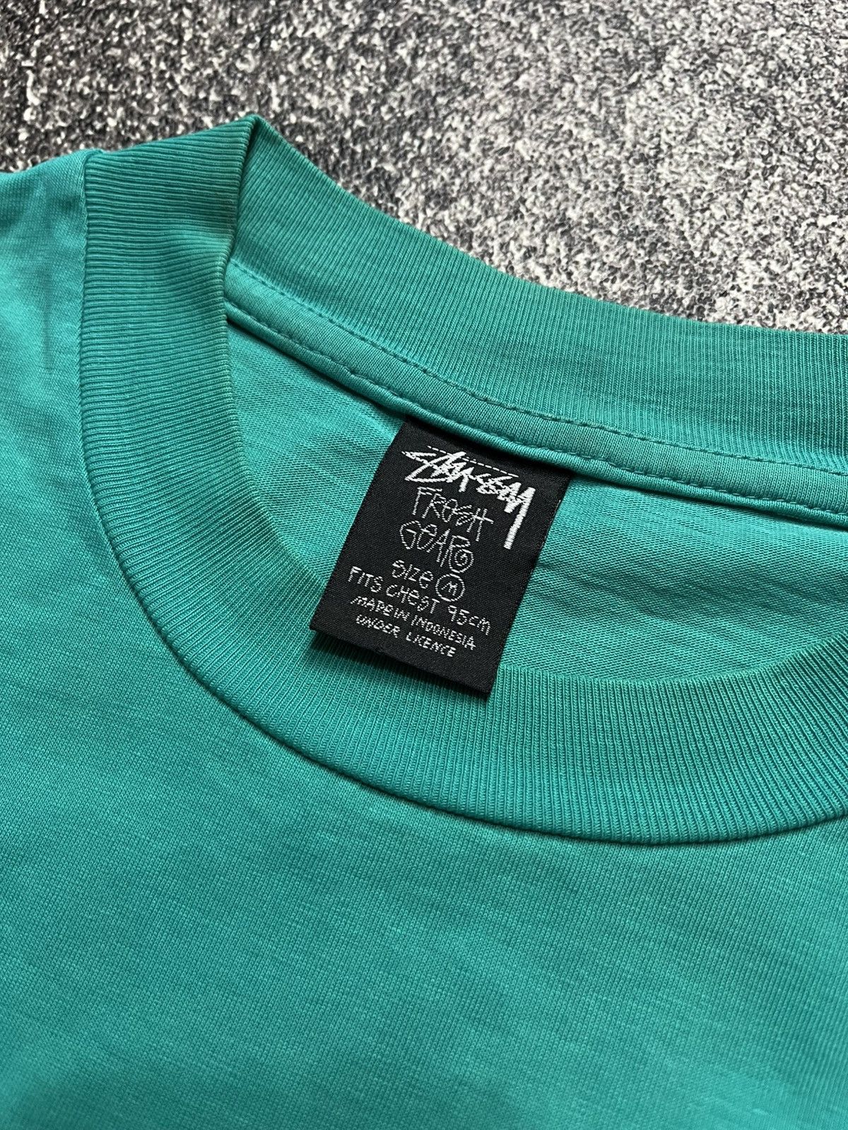 Stussy Vintage Stussy Bali Very Rare T-Shirt Size US L / EU 52-54 / 3 - 5 Thumbnail