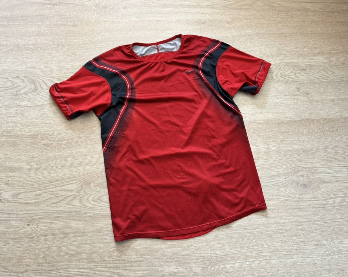 Vintage Vintage 00’s Women’s Nike y2k Japanese Red Shirt Size M / US 6-8 / IT 42-44 - 1 Thumbnail