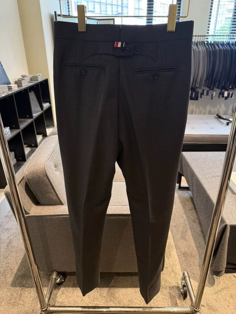 Thom Browne Thom Browne Size 00 Classic trousers 2505-Nextarrow Size US 29 - 2 Thumbnail