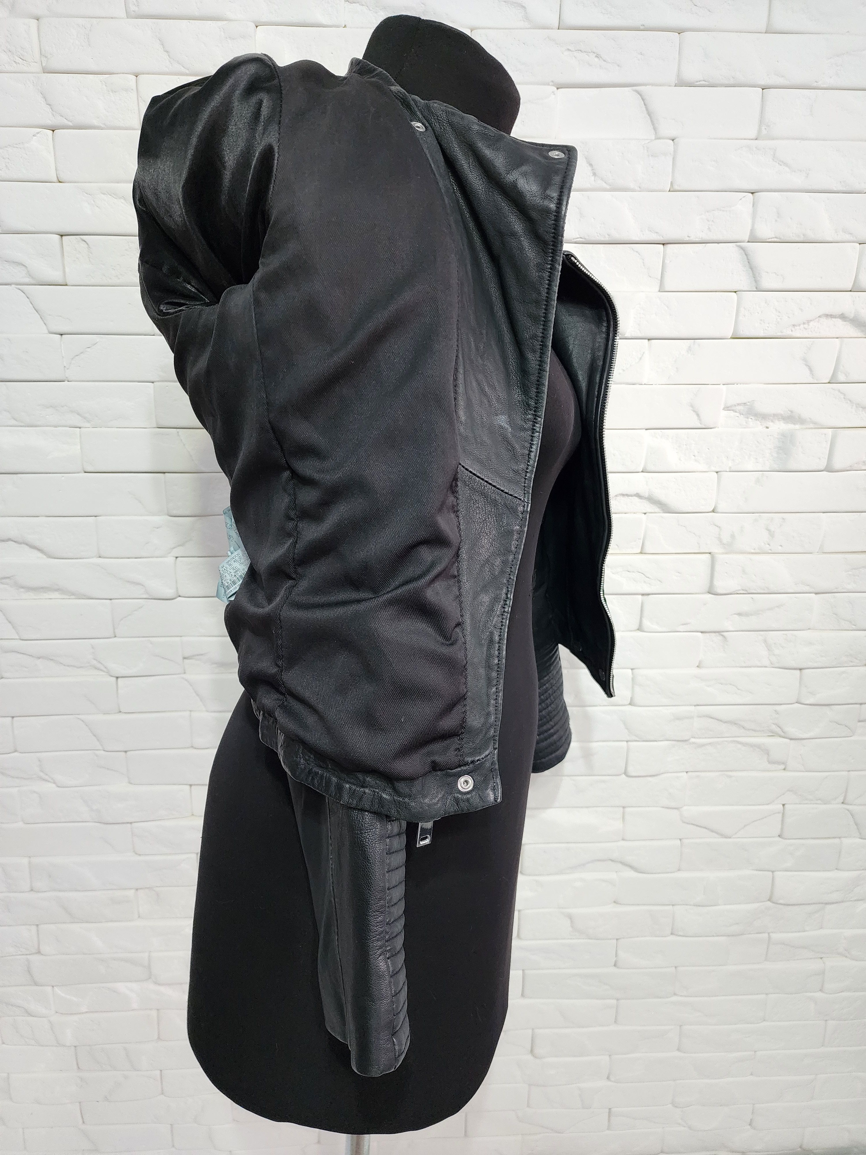 Genuine Leather Black leather women's jacket. Size S / US 4 / IT 40 - 8 Thumbnail