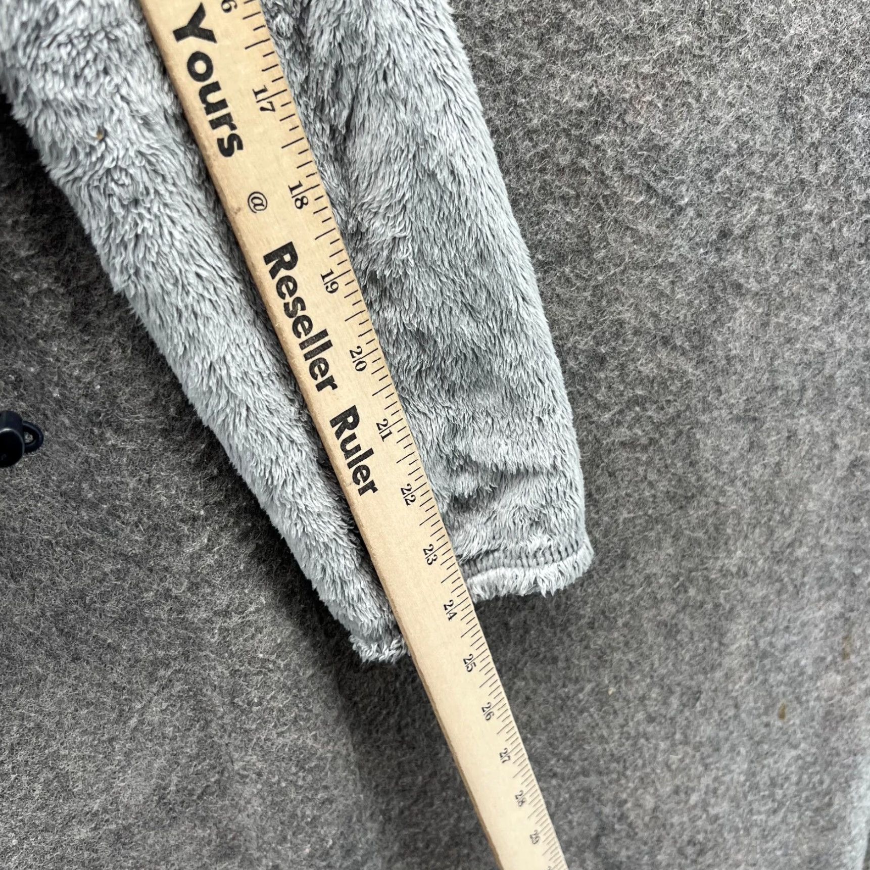 Abercrombie & Fitch VINTAGE Abercrombie & Fitch Jacket Womens XS Gray Full Zip Fleece Plush Sherpa Cozy Jacket Womens XS Gray Full Zip Fleece Plush Sherpa Cozy Size XS / US 0-2 / IT 36-38 - 7 Thumbnail