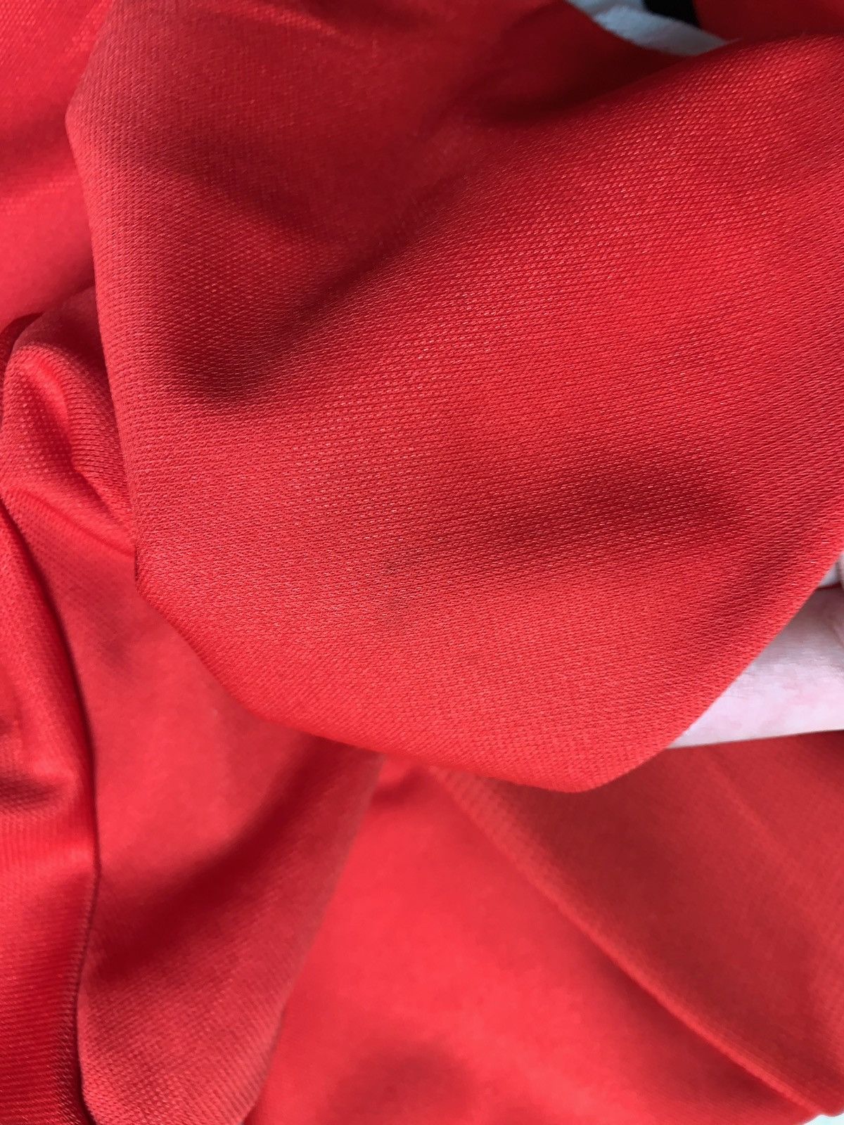 Vintage Vintage Van Nistelrooy soccer tee red rare size M Size US M / EU 48-50 / 2 - 8 Thumbnail