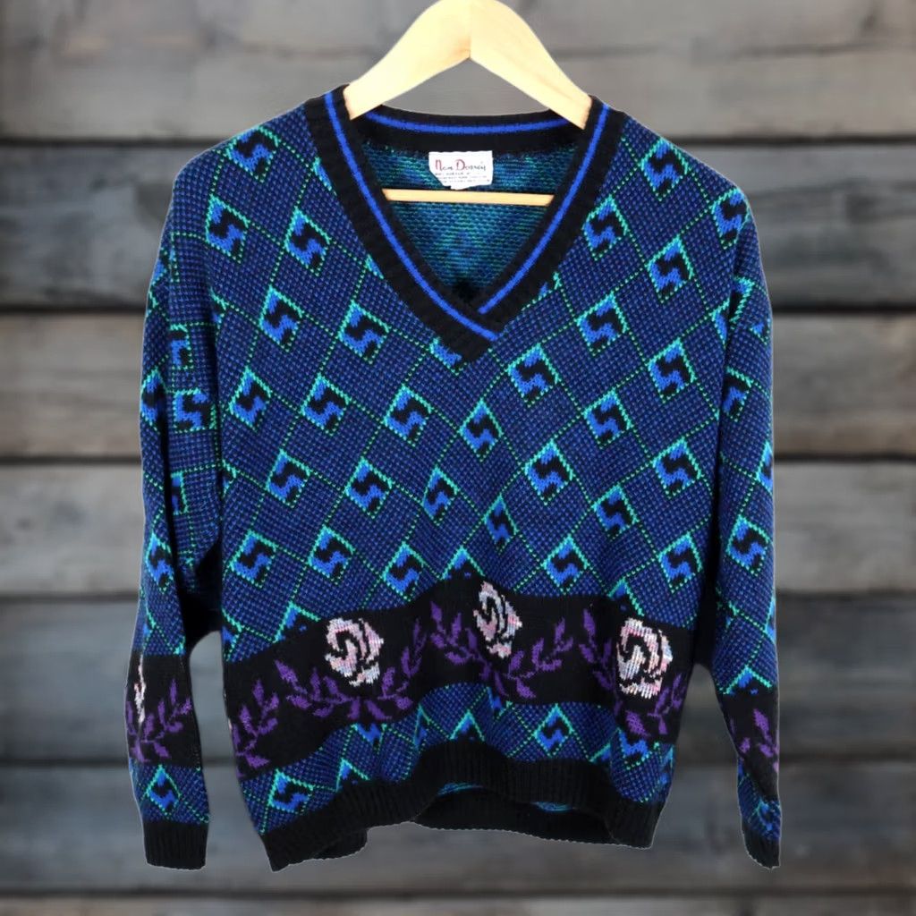 Vintage VINTAGE Nan Dorsey Sweater Women's XL Blue Purple Floral Diamond Deep V-Neck Knit Size XL / US 12-14 / IT 48-50 - 1 Thumbnail
