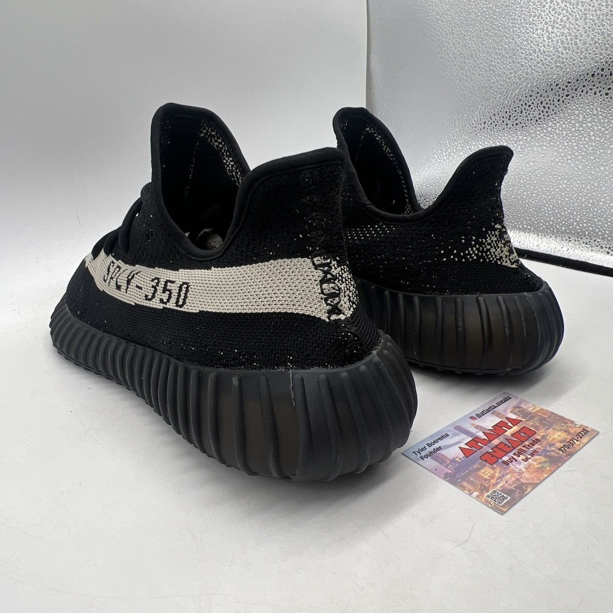 Adidas Yeezy boost 350 Oreo Size US 12 / EU 45 - 4 Thumbnail