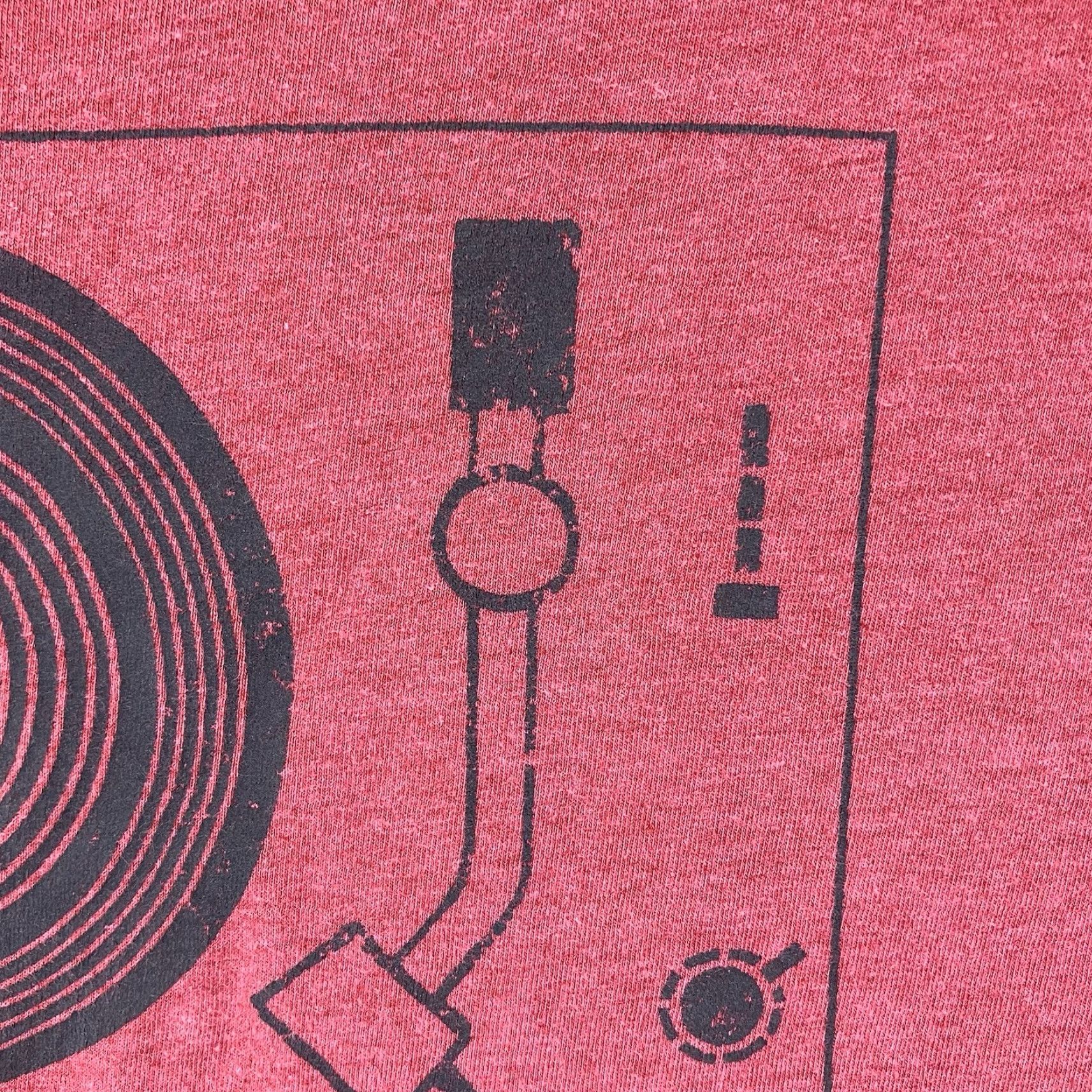 Banana Republic Banana Republic Eco T-Shirt Mens Large Brick Red Retro Record Player Size US L / EU 52-54 / 3 - 6 Thumbnail