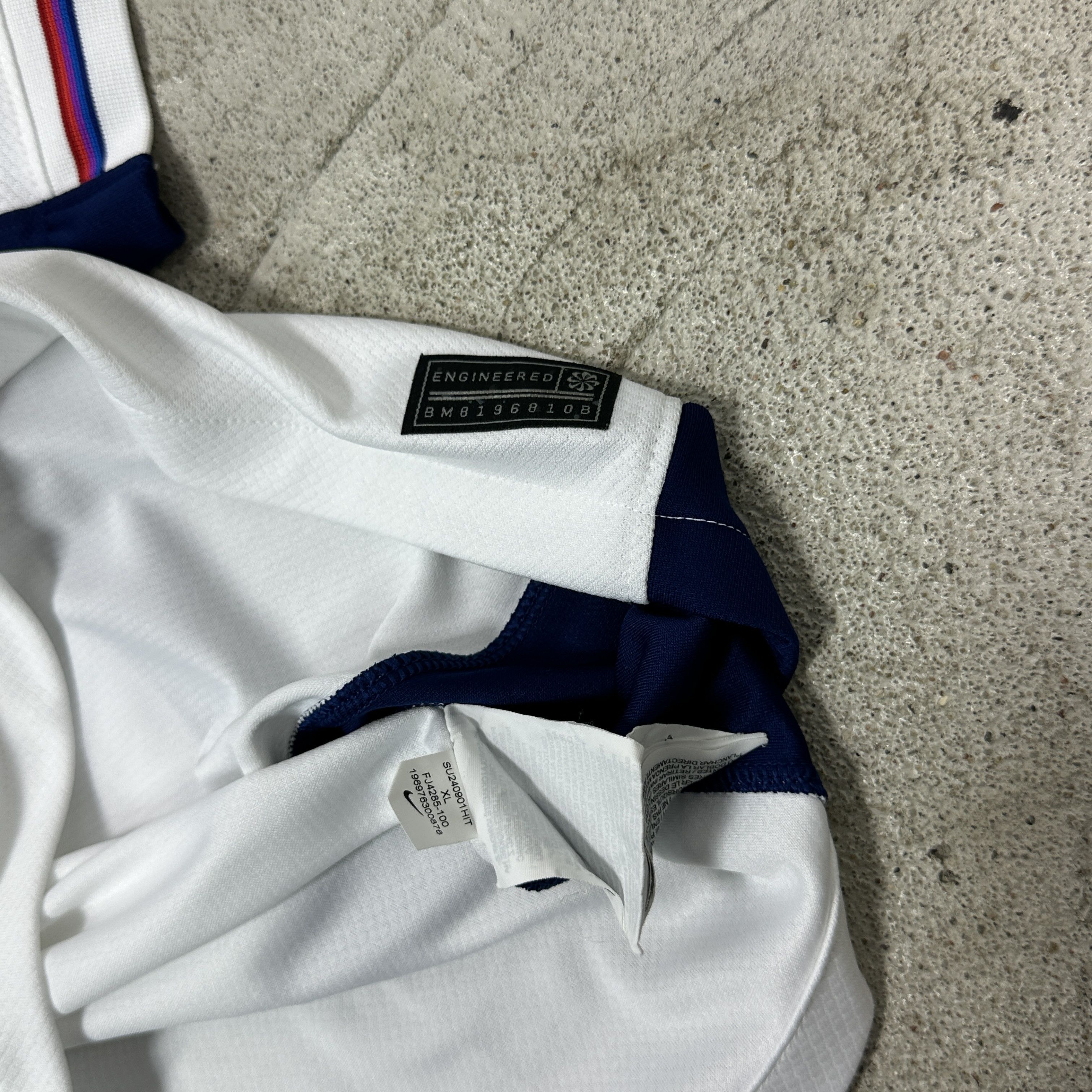Nike Vintage Sporty Streetwear Athleisure Nike England Jersey Y2K Size US XL / EU 56 / 4 - 3 Thumbnail