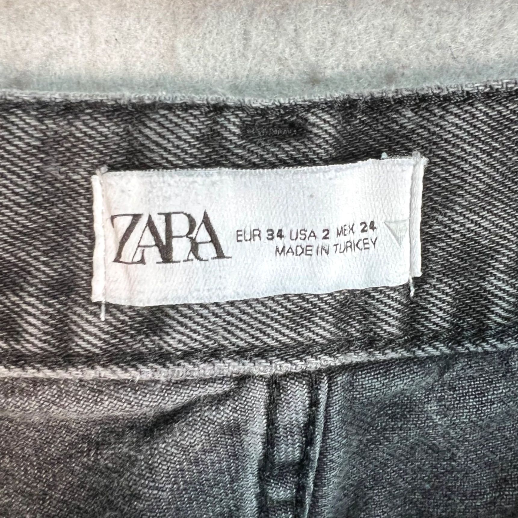 Zara Zara Womens High-Waisted Grey Denim Jeans Size 2 Straight Leg Jeans Regular 5-Pocket Design Cotton Denim Slim Rise High Vintage No N/A Size 26" / US 2 / IT 38 - 3 Thumbnail