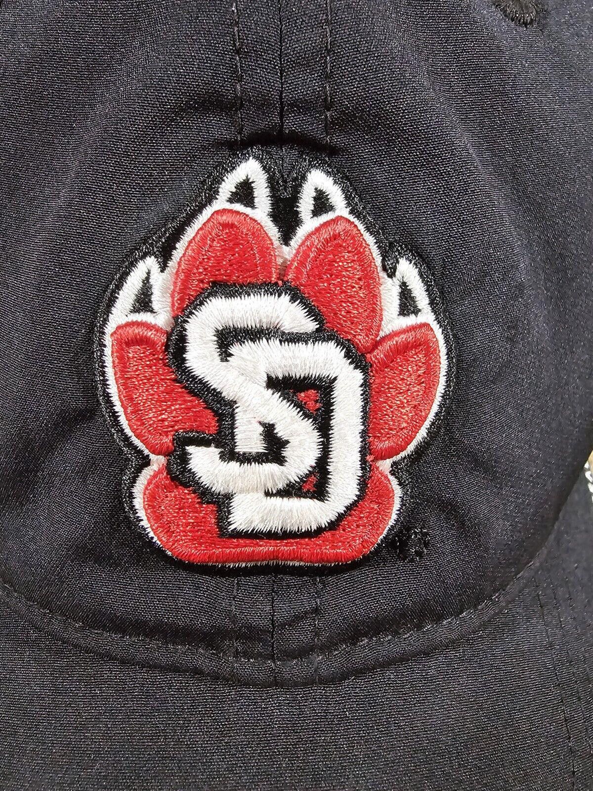 Adidas South Dakota SD Coyotes Logo Adidas Aeroready strapback hat Size ONE SIZE - 4 Thumbnail