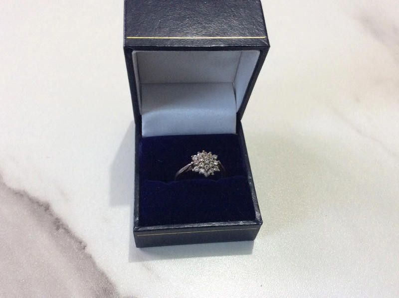 Other 9ct gold diamond ring size M Size ONE SIZE - 1 Thumbnail