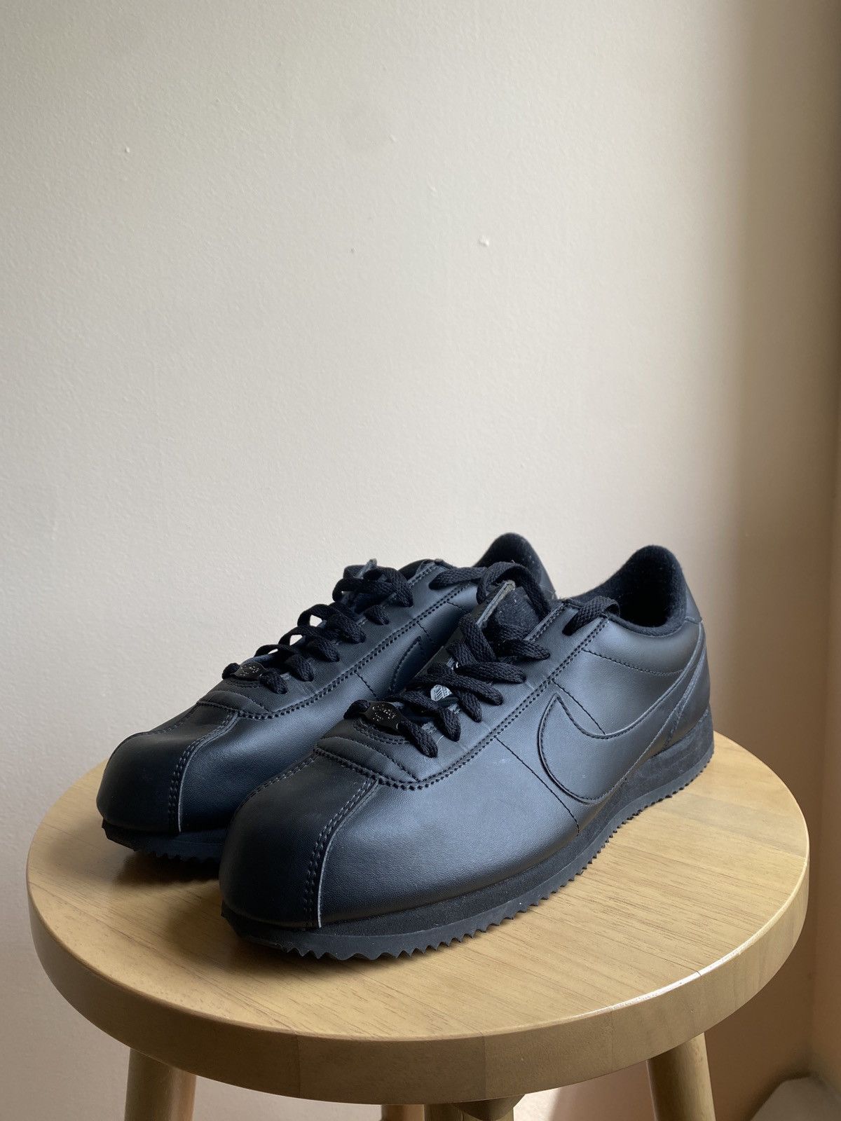 Nike Cortez triple black leather