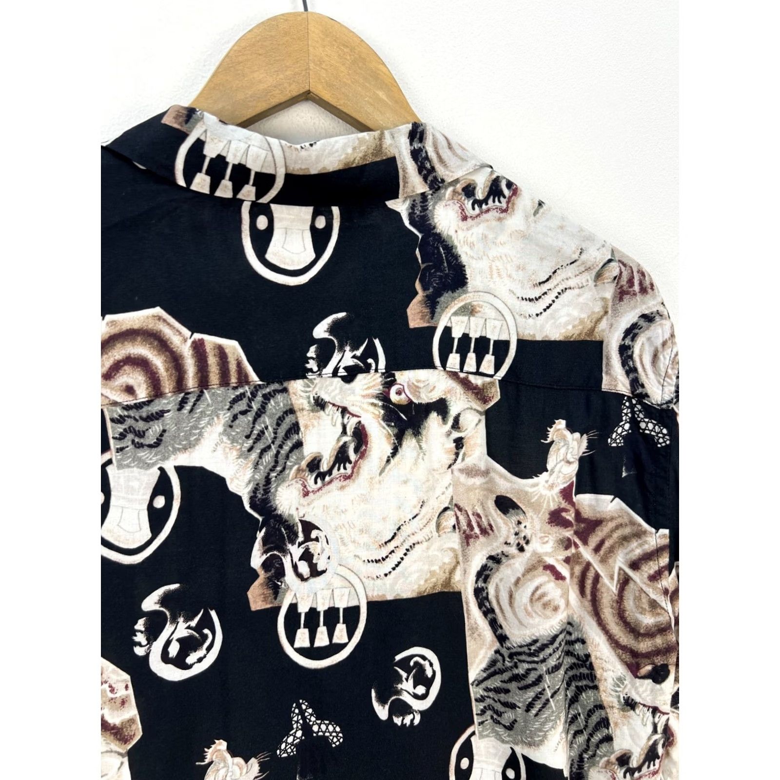 Allsaints AllSaints Tiger Floral Hawaiian Shirt Long Sleeve Viscose Beast Akita Print Mens Size US S / EU 44-46 / 1 - 7 Thumbnail