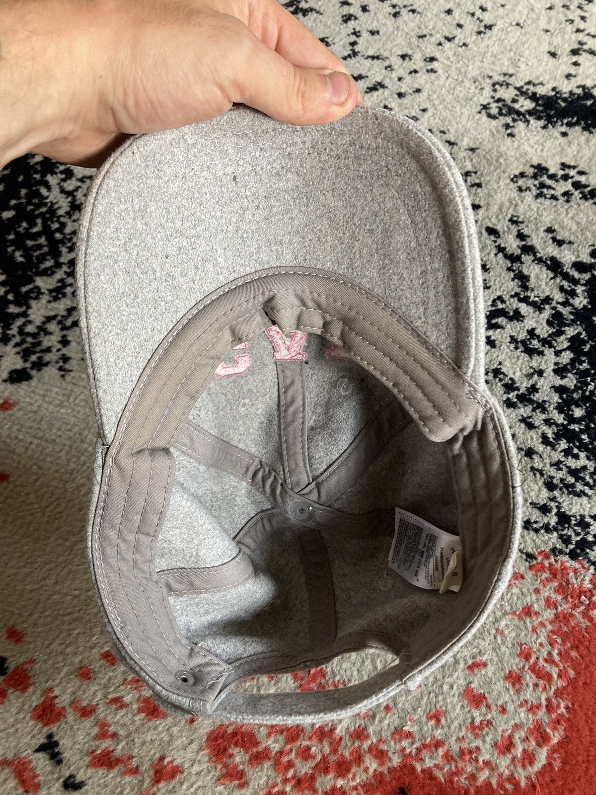 Gap Grey wool type pink camo Gap baseball hat Size ONE SIZE - 8 Thumbnail