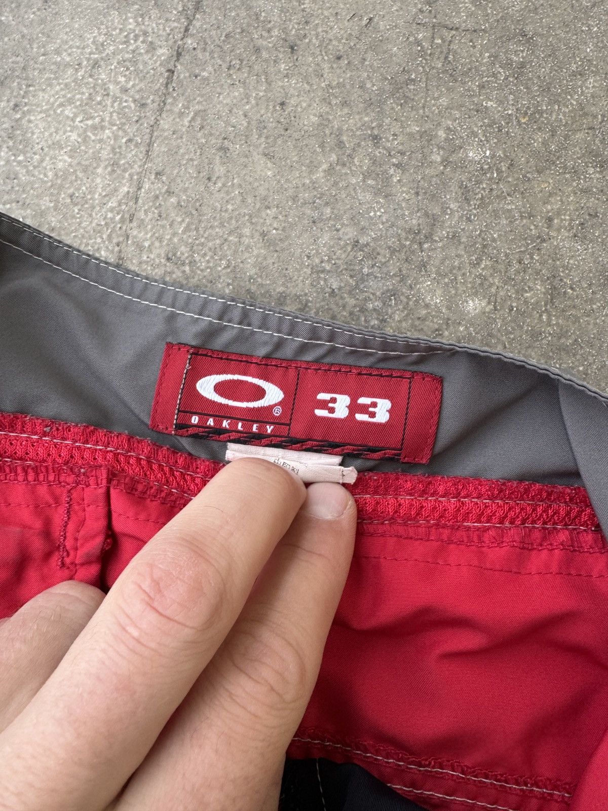 Oakley Vintage Oakley Surf Shorts Size US 33 - 8 Thumbnail