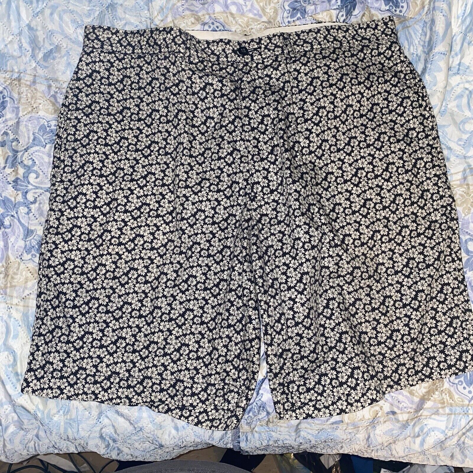 Polo Ralph Lauren Polo Ralph Lauren Shorts Mens Size 38 Floral 8" Inseam Size US 38 / EU 54 - 10 Thumbnail