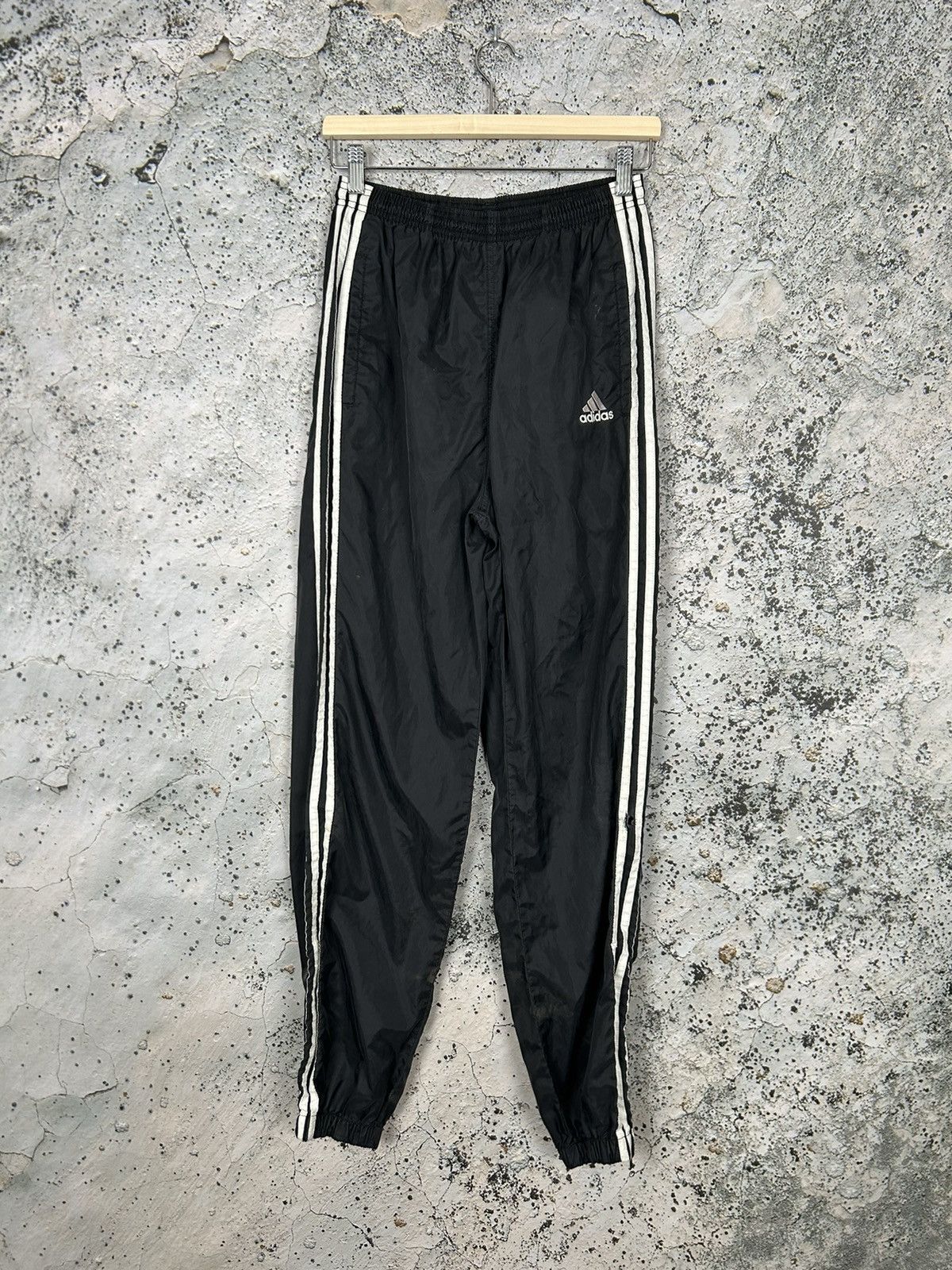 Adidas Vintage Adidas 90s Three Stripes Sportswear Sweatpants Size US 30 / EU 46 - 1 Thumbnail