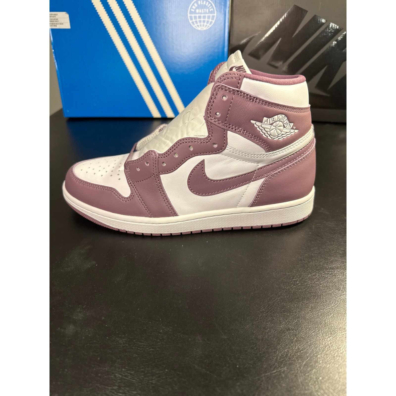 Jordan Brand Jordan 1 Retro High OG -Mauve- Sz 9.5M (NEW IN BOX) Size US 9.5 / EU 42-43 - 1 Thumbnail