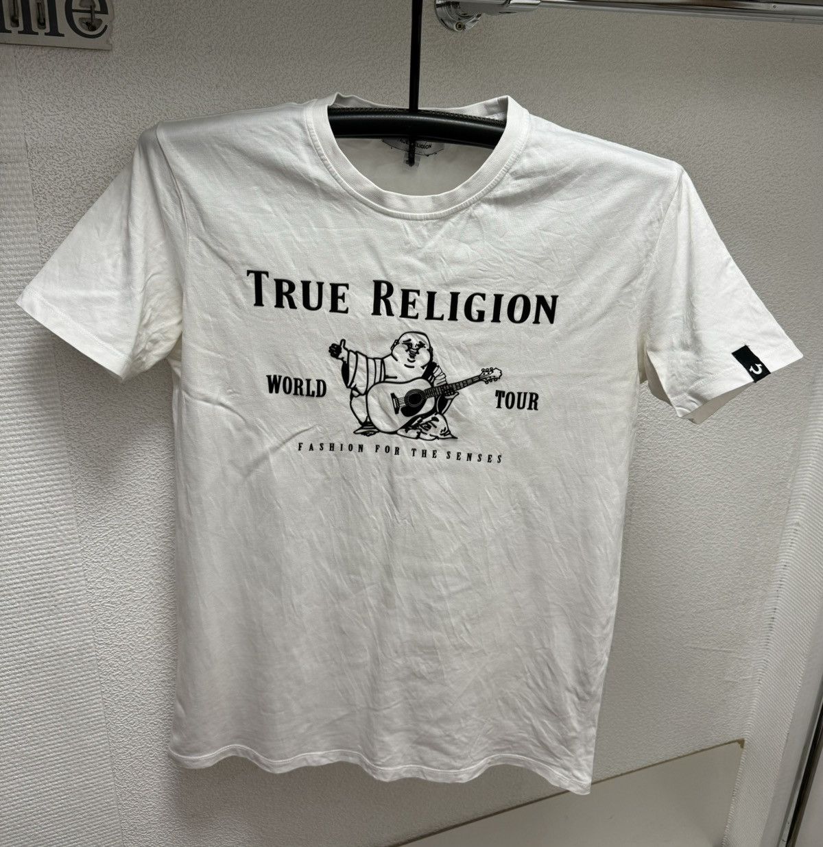 True Religion True religion white t-shirt big logo M sz Size US M / EU 48-50 / 2 - 1 Thumbnail