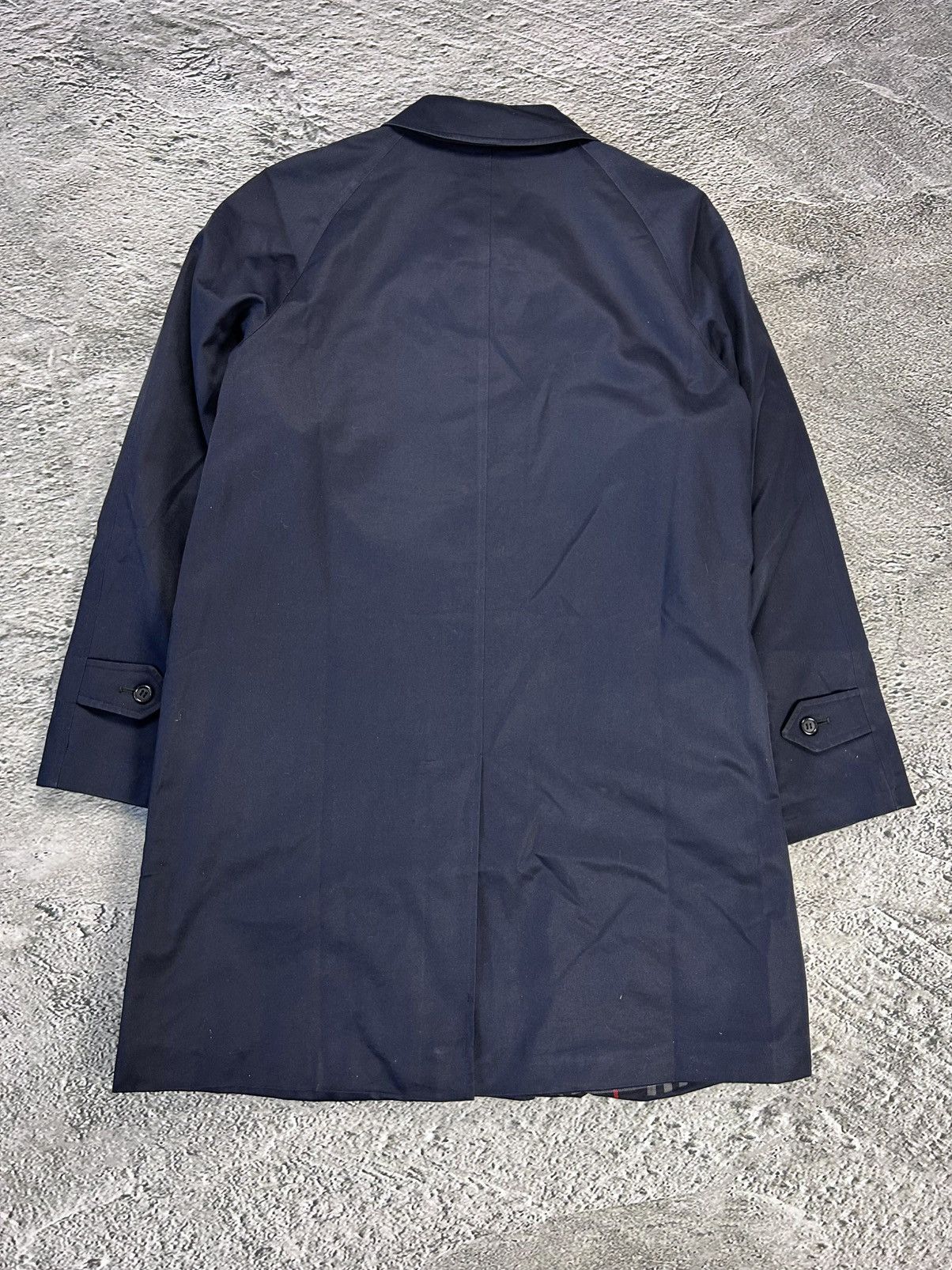 Burberry Burberrys coat trench navy vintage Size US XL / EU 56 / 4 - 8 Thumbnail
