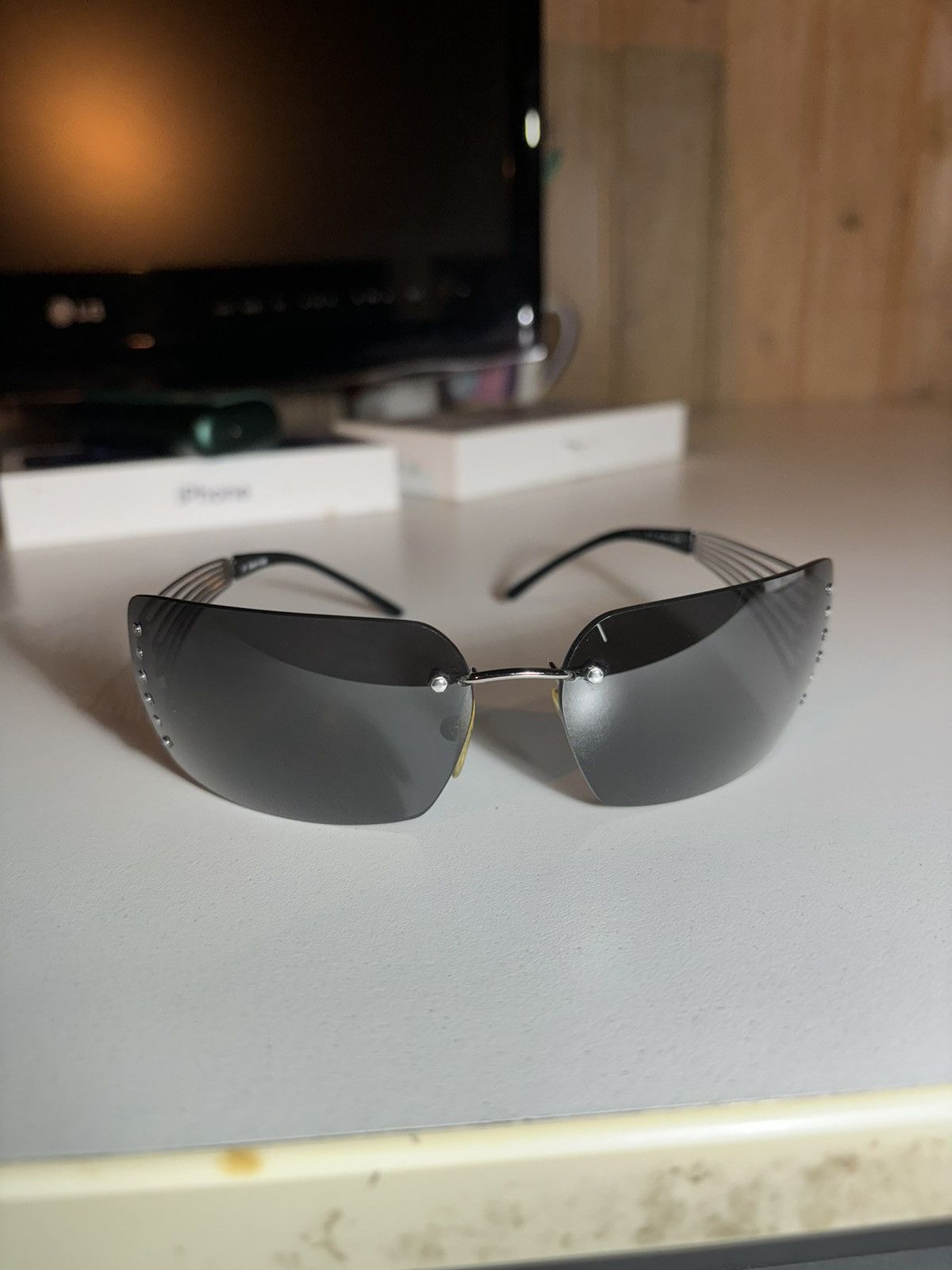Celine Rare vintage Y2K Celine rimless sunglasses Size ONE SIZE - 8 Thumbnail