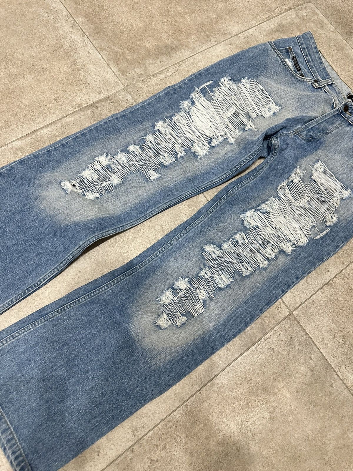 Dolce & Gabbana dolce & gabbana distressed jeans Size US 36 / EU 52 - 2 Thumbnail
